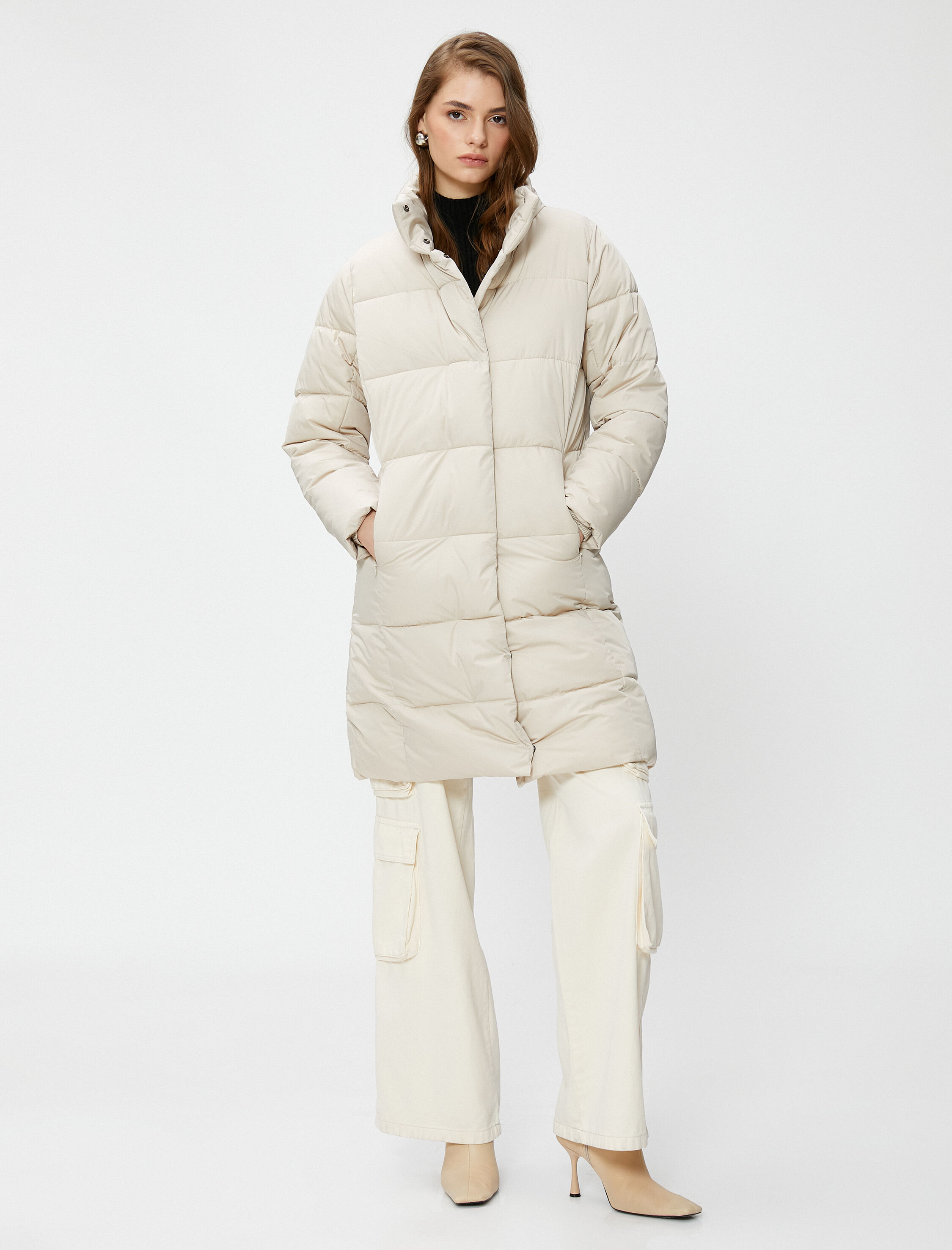   Uzun Şişme Mont Dik Yaka Cepleri Fermuarlı