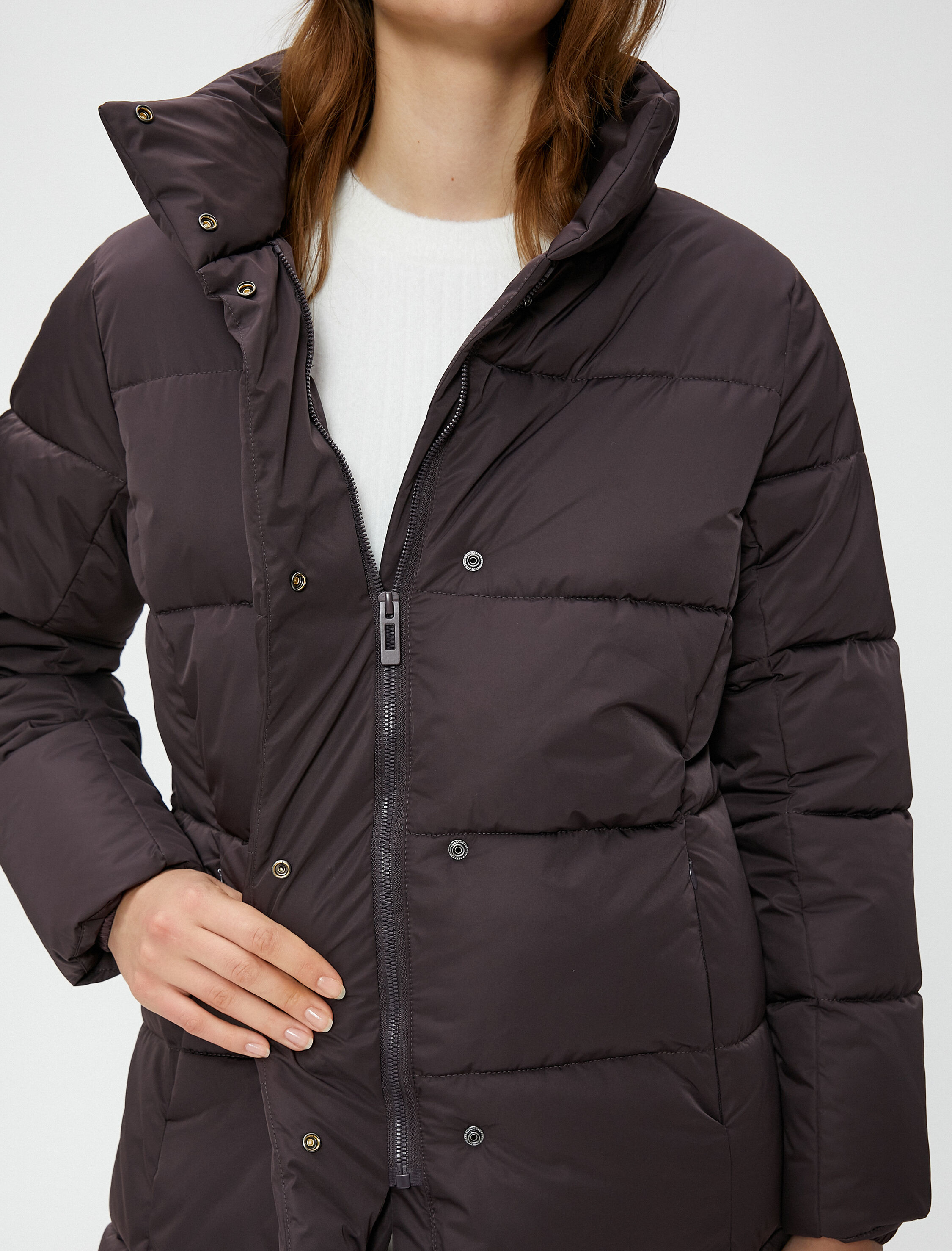   Uzun Şişme Mont Dik Yaka Cepleri Fermuarlı