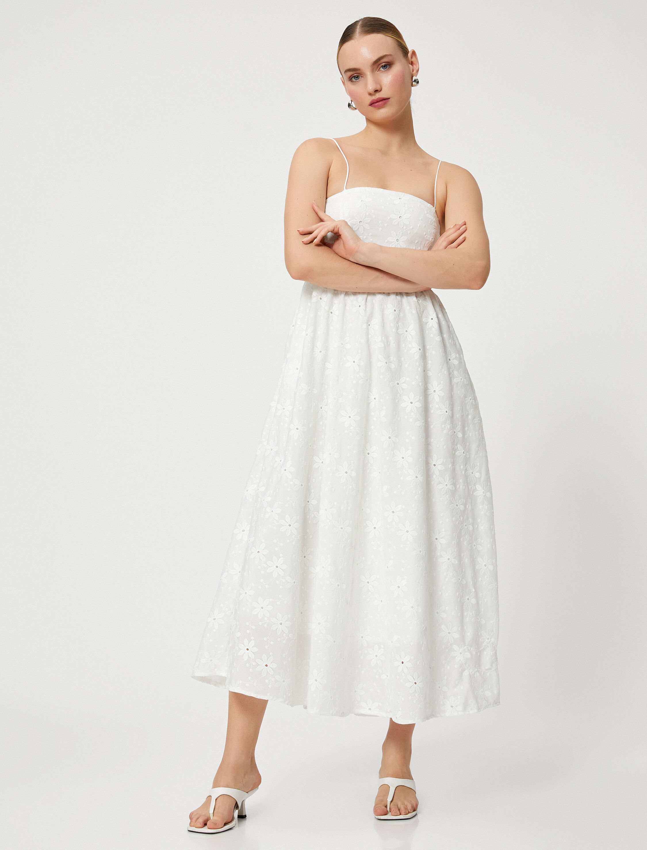   Rachel Araz X Koton - Papatyalı Askılı Gipeli Uzun Elbise