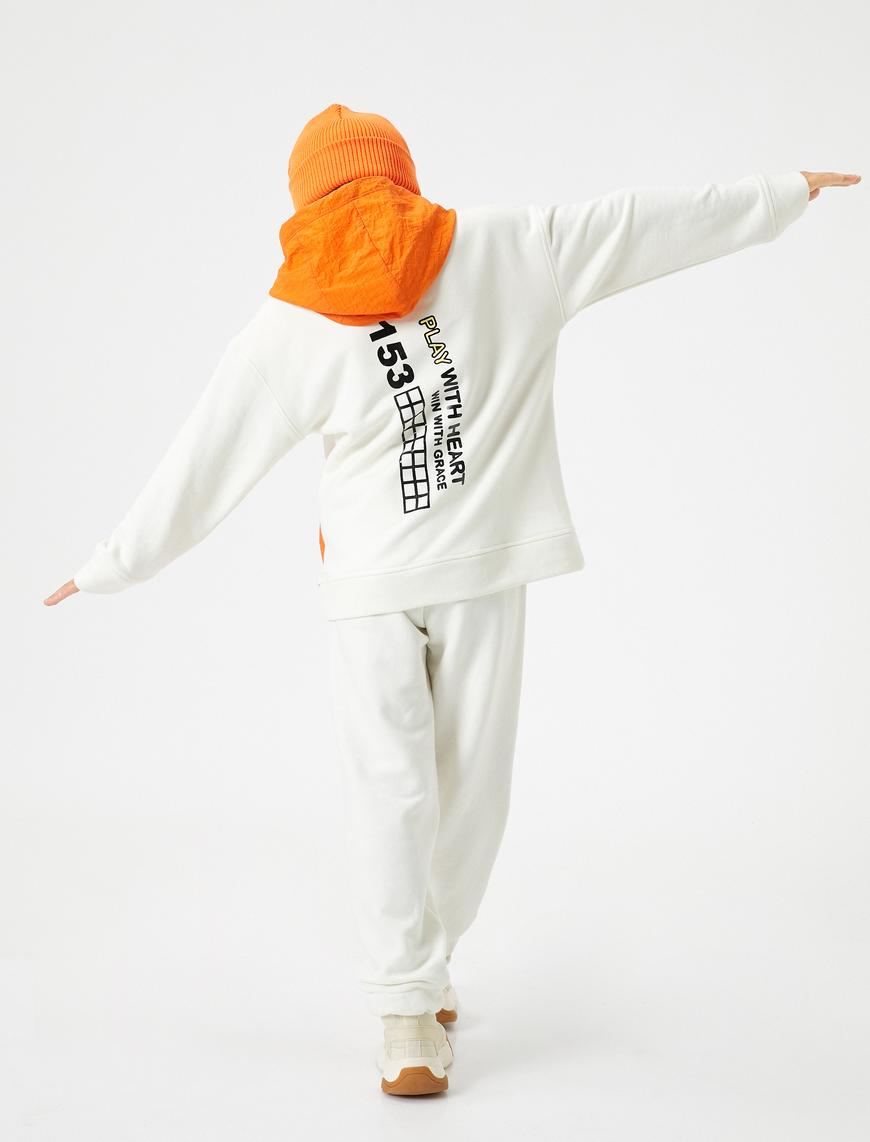  Erkek Çocuk Kapşonlu Sweatshirt Renk Kontrastlı Baskı Detaylı Uzun Kollu