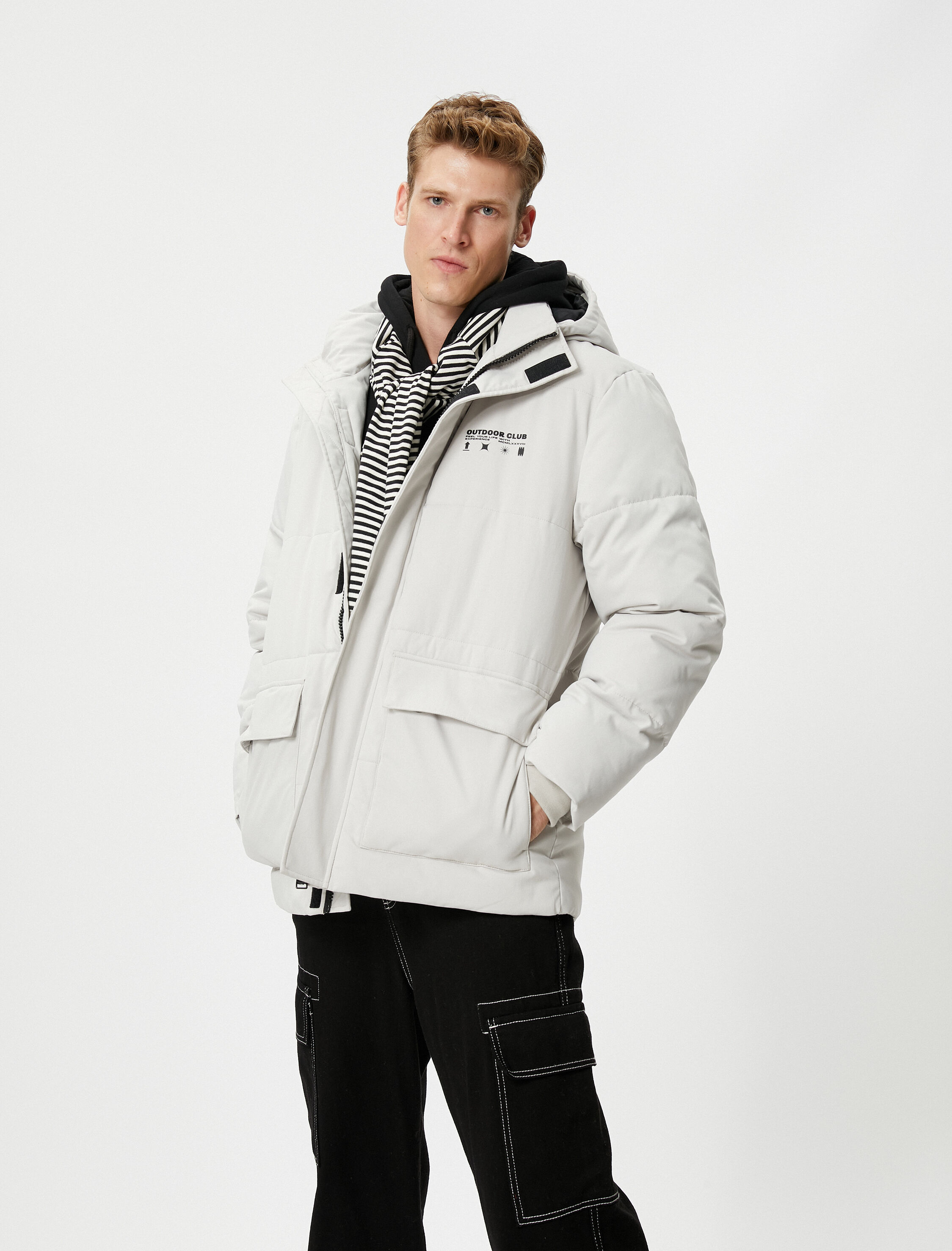   Anorak Mont Kapşonlu Cep Detaylı Baskılı Fermuarlı