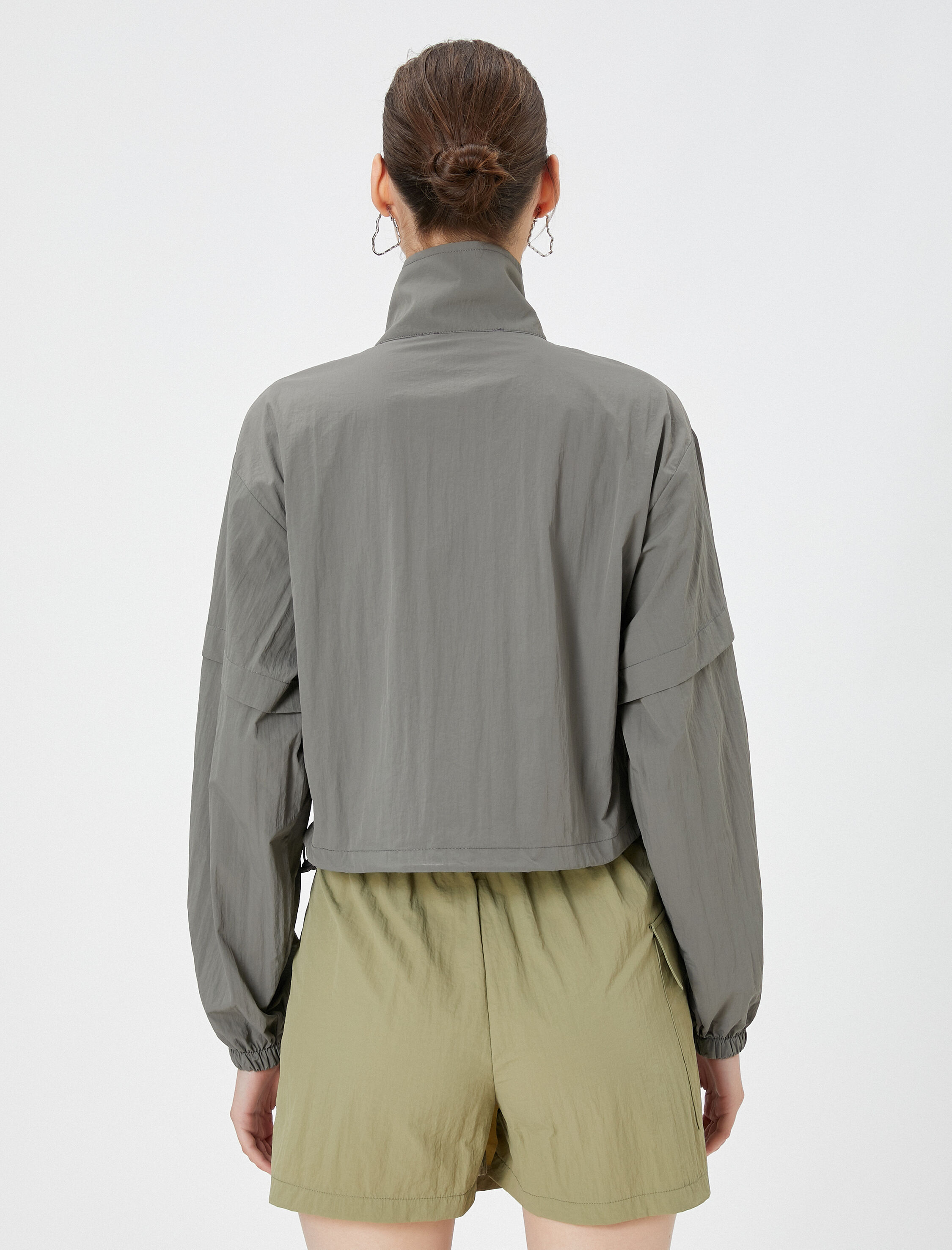   Fermuarlı Paraşüt Mevsimlik Ceket Dik Yaka Kapaklı Çift Cep Detaylı