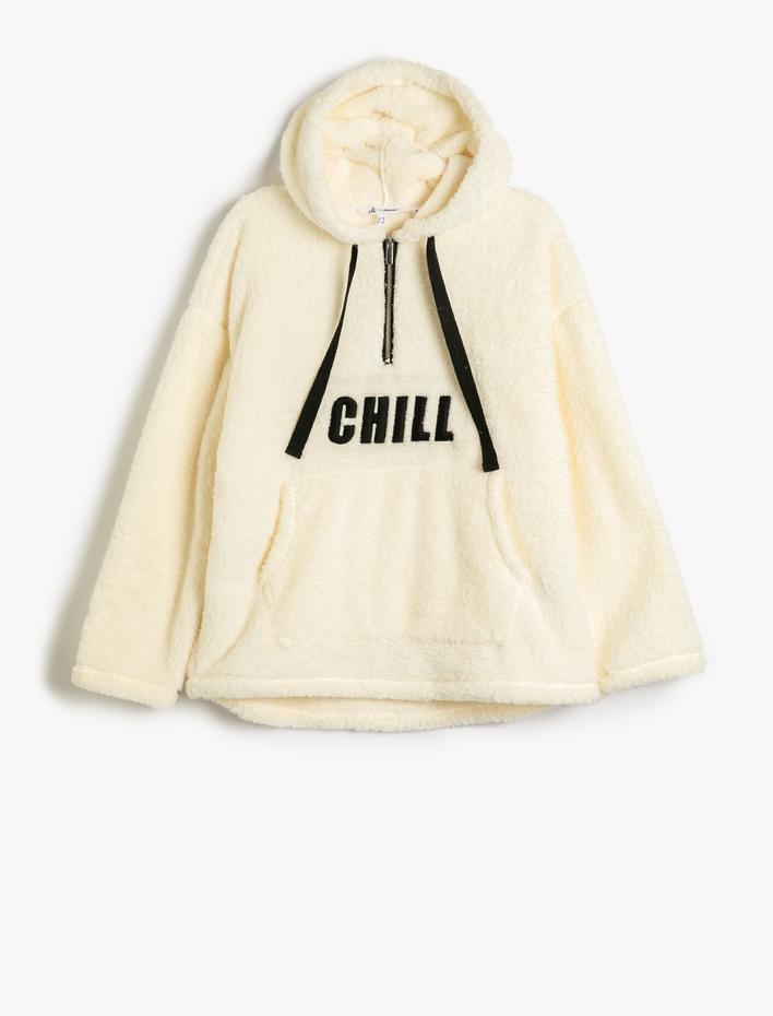  Kapşonlu Peluş Sweatshirt Yarım Fermuar Detaylı Kanguru Cepli İşlemeli