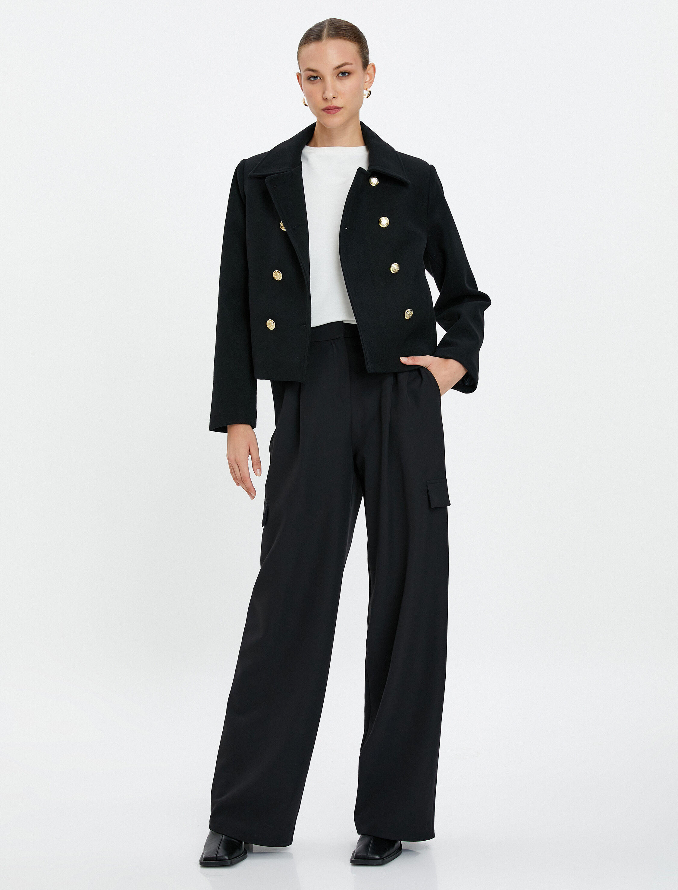   Kısa Kaşe Kaban Gold Düğmeli Kruvaze Kapama Cep Detaylı