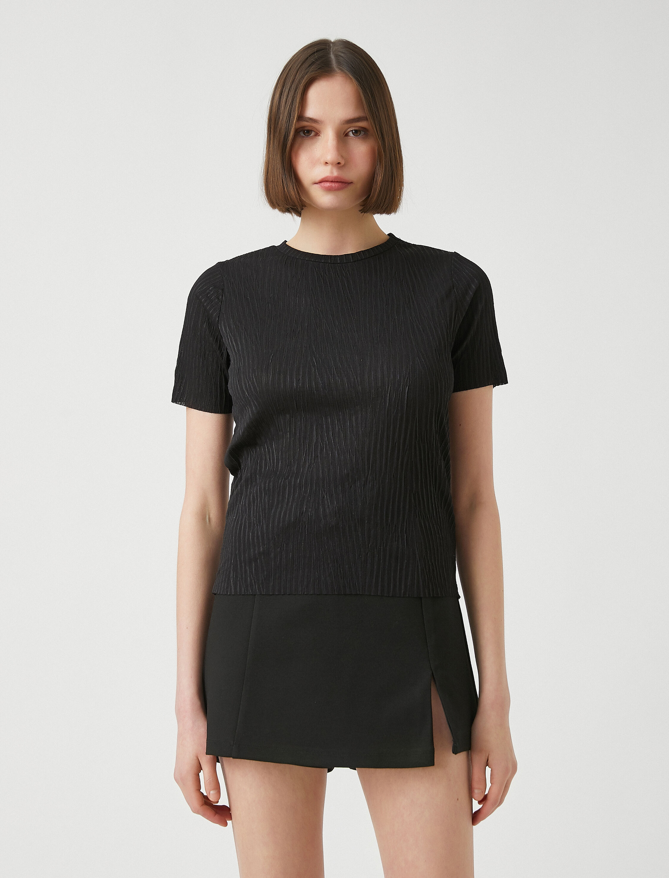   Bisiklet Yaka Kısa Kollu Tişört