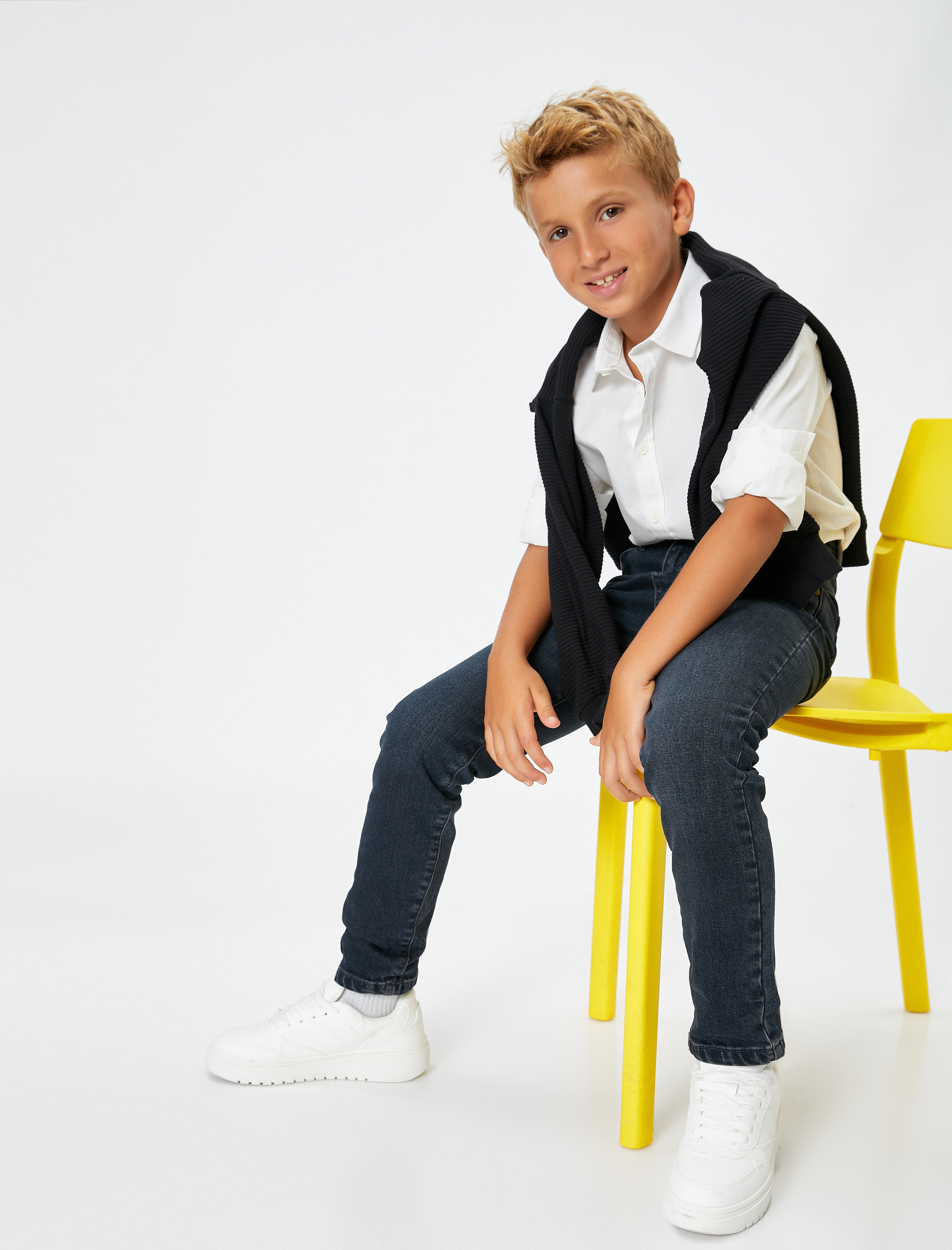  Erkek Çocuk Kot Pantolon Normal Bel İçten Ayarlanabilir Lastikli - Slim Jean