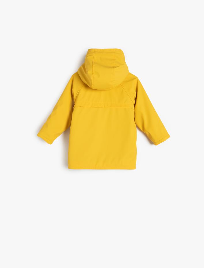 Erkek Bebek Kapşonlu Yağmurluk Pamuk Astarlı Cepli
