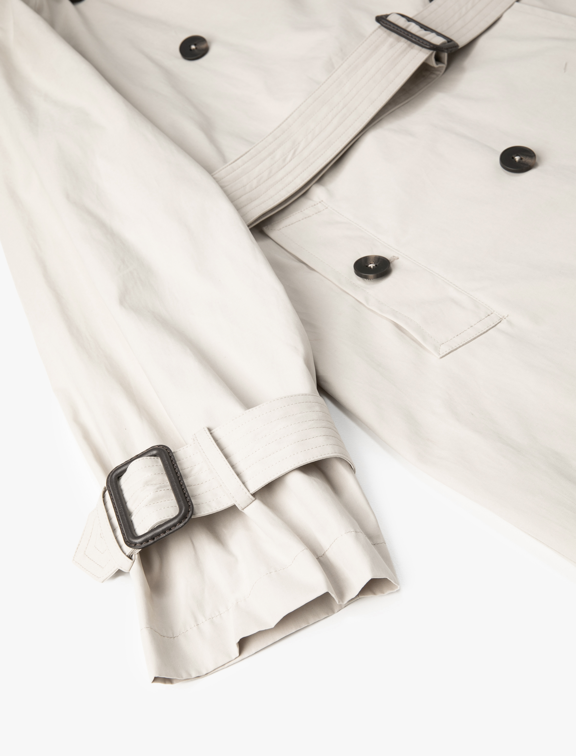 Midi Trençkot Düğmeli Kruvaze Yaka Kemerli Cepli Yırtmaçlı