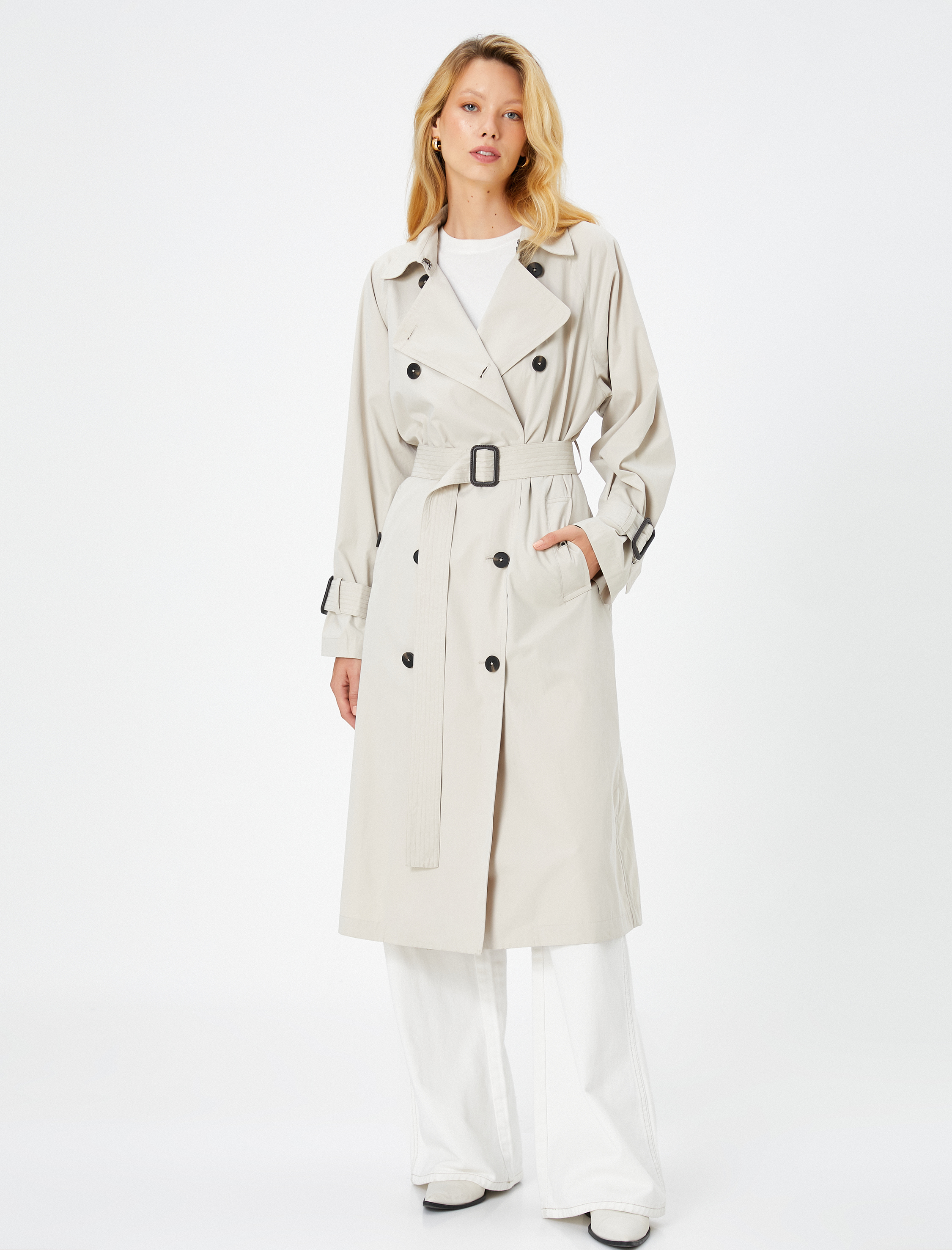 Midi Trençkot Düğmeli Kruvaze Yaka Kemerli Cepli Yırtmaçlı