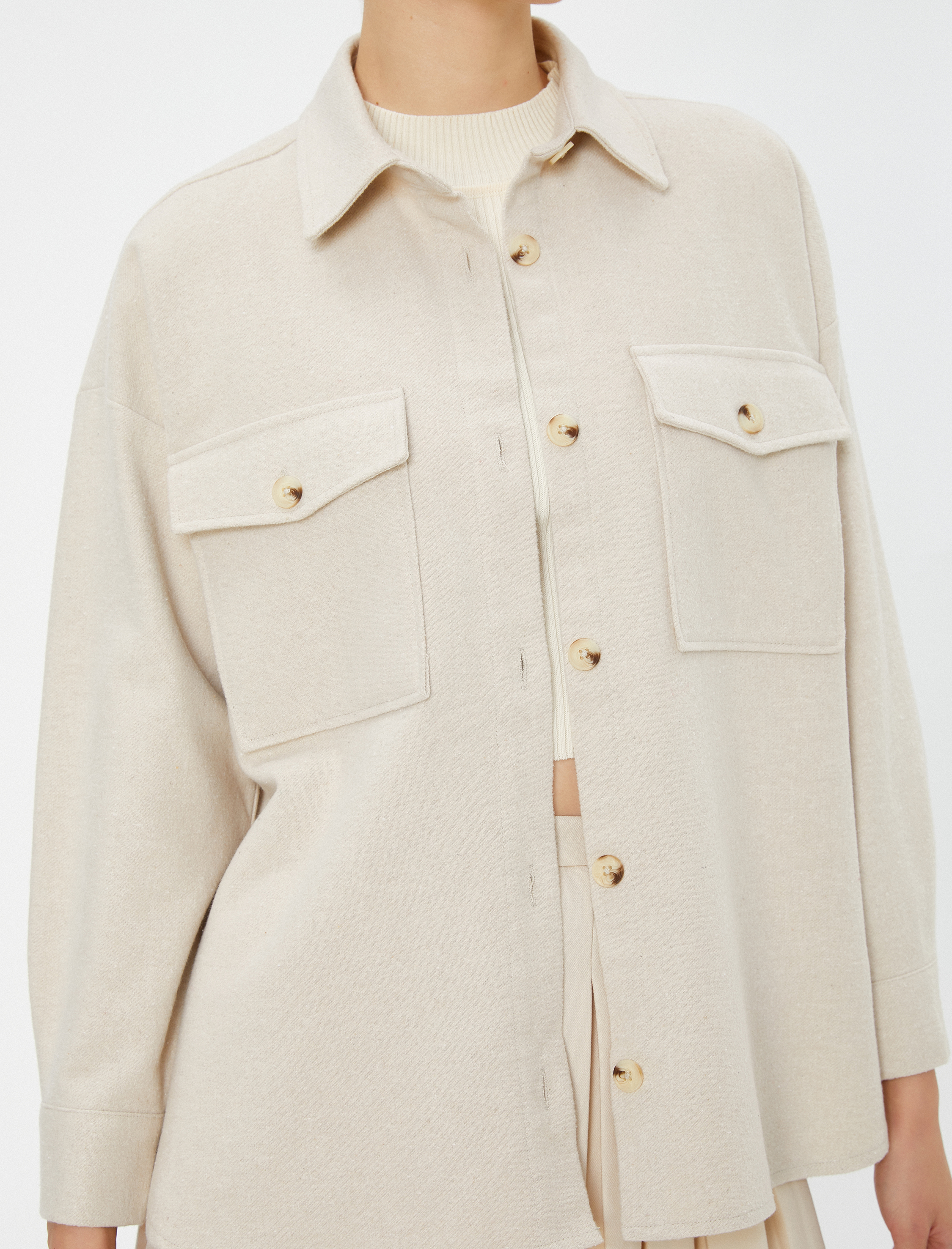   Oversize Gömlek Yumuşak Dokulu Kapaklı Cepli Klasik Yaka