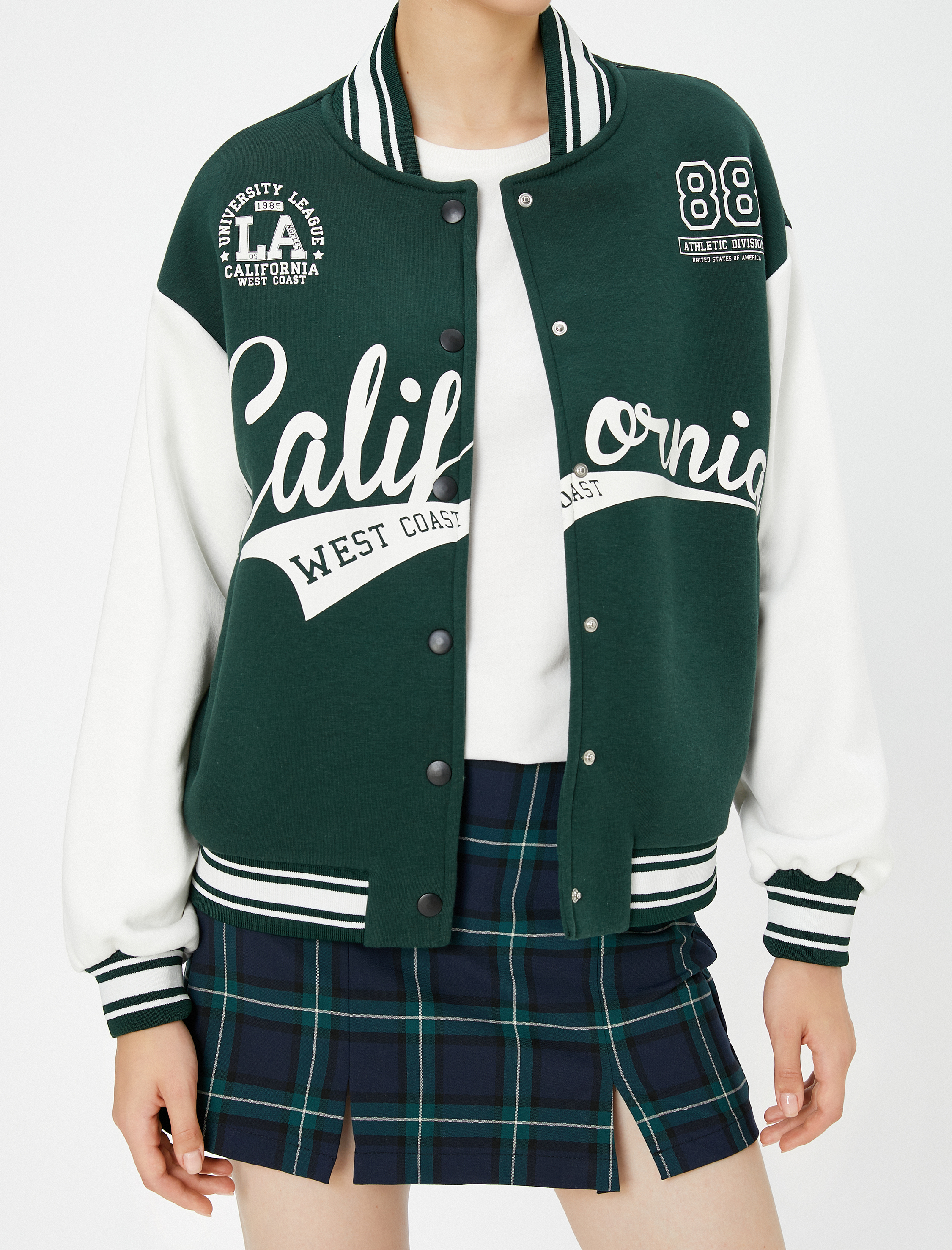 Şardonlu Bomber Ceket Aplike Detaylı Kolej Baskılı Cepli