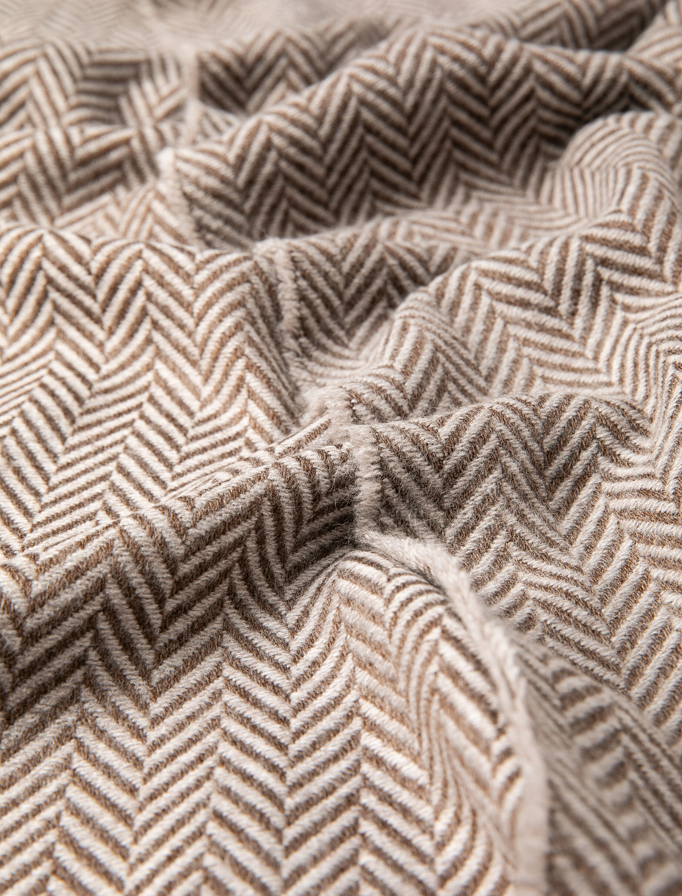  Erkek Atkı Balıksırtı Desenli Püskül Detaylı