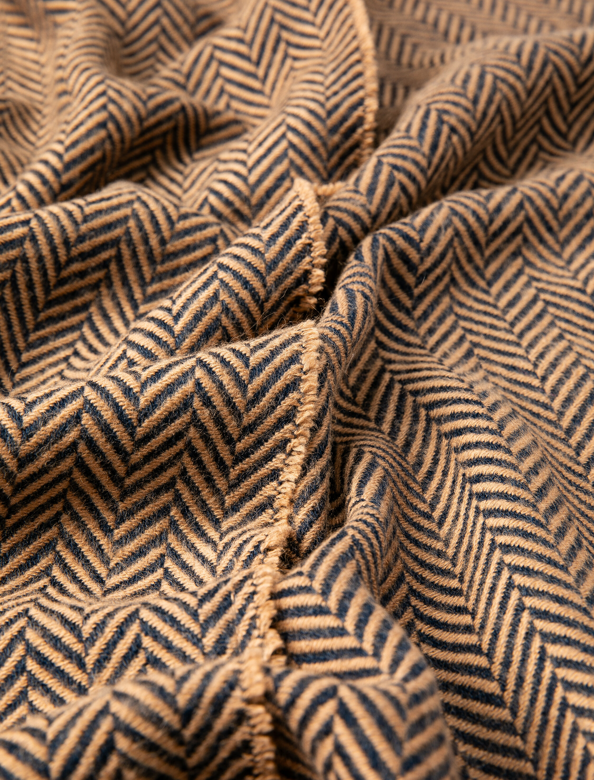  Erkek Atkı Balıksırtı Desenli Püskül Detaylı