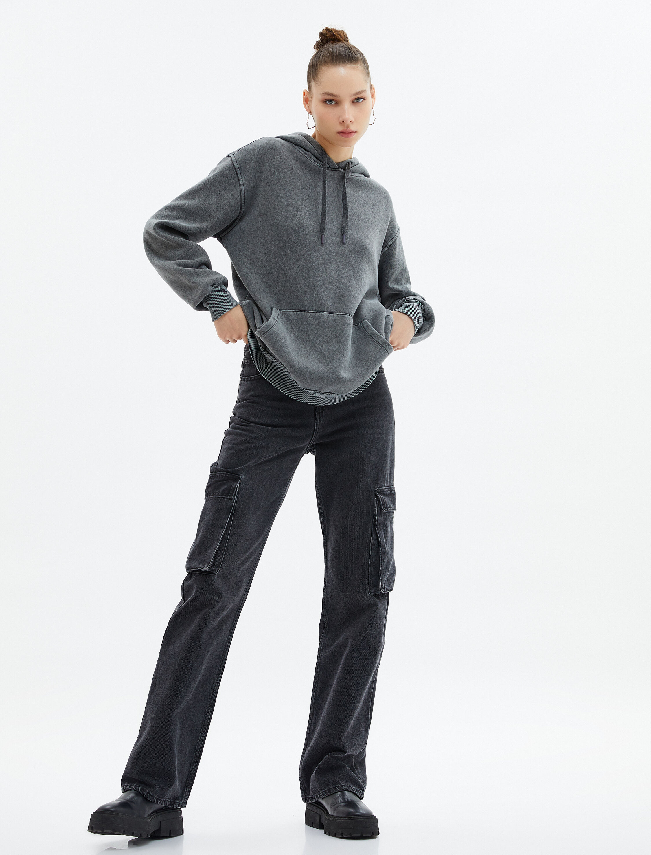   Kapşonlu Sweatshirt Şardonlu Soluk Efektli Rahat Kesim Kanguru Cepli