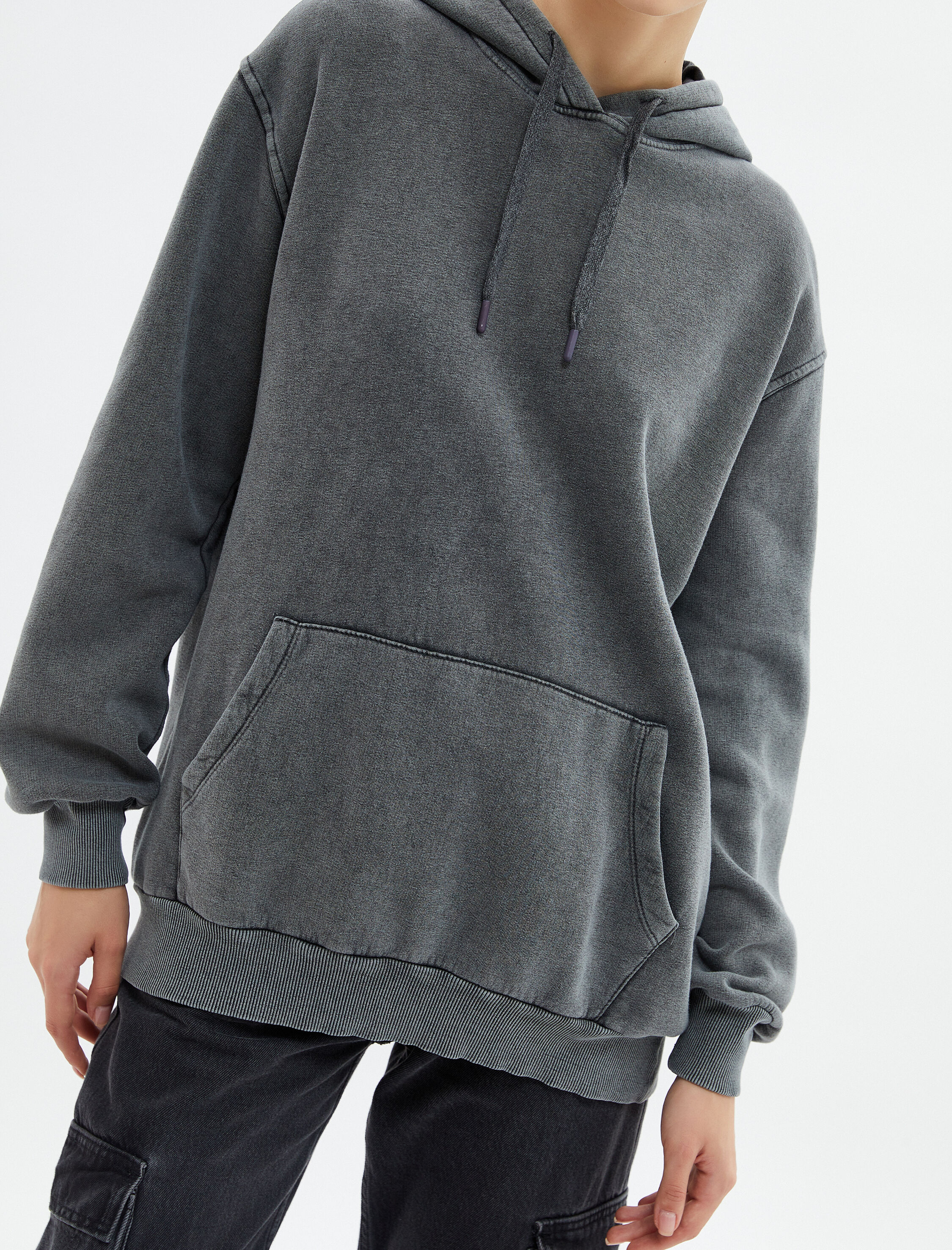   Kapşonlu Sweatshirt Şardonlu Soluk Efektli Rahat Kesim Kanguru Cepli