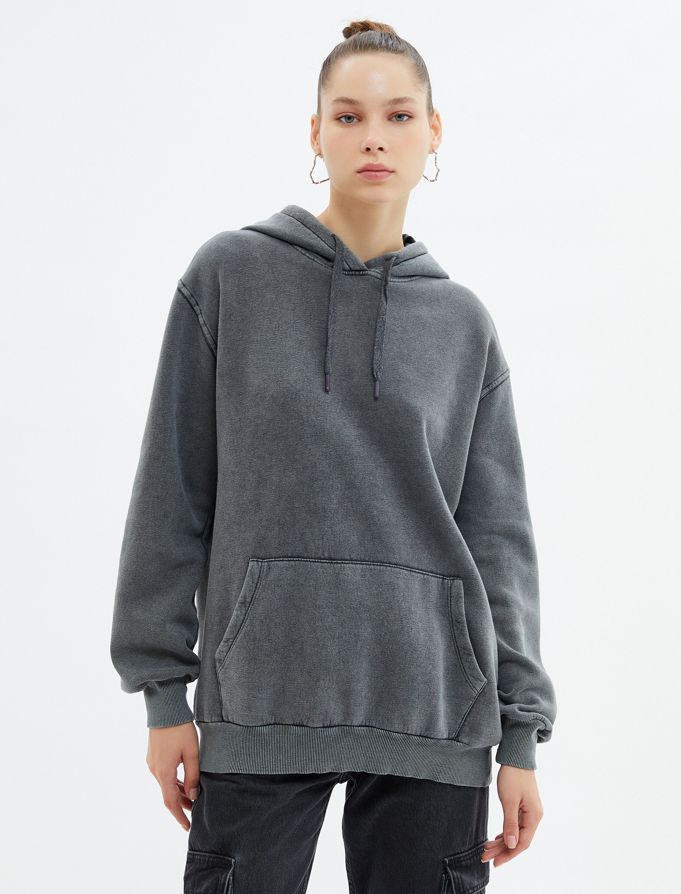   Kapşonlu Sweatshirt Şardonlu Soluk Efektli Rahat Kesim Kanguru Cepli