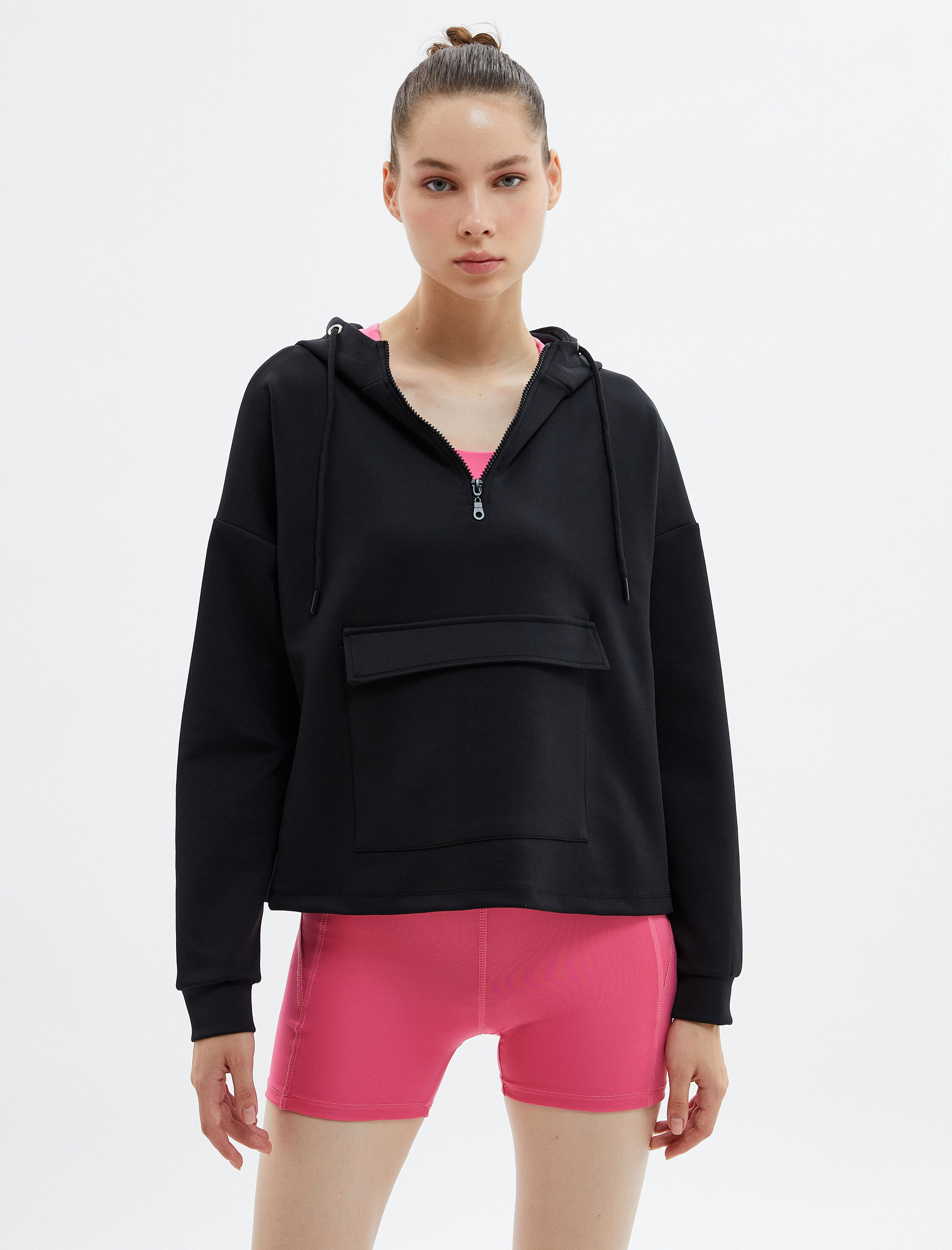   Kapşonlu Yarım Fermuarlı Sweatshirt Bol Kalıp Önde Kapaklı Cep Detaylı