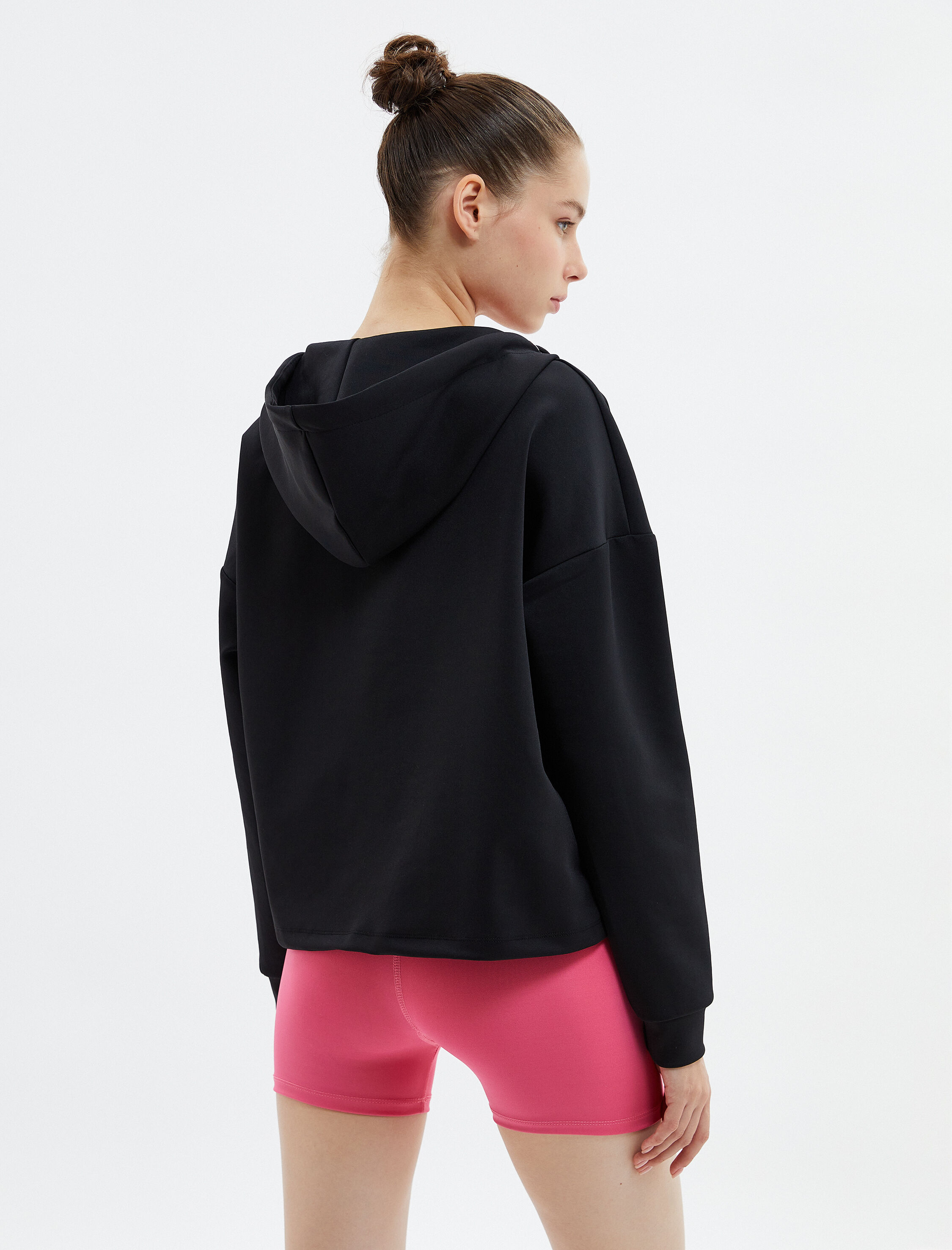   Kapşonlu Yarım Fermuarlı Sweatshirt Bol Kalıp Önde Kapaklı Cep Detaylı