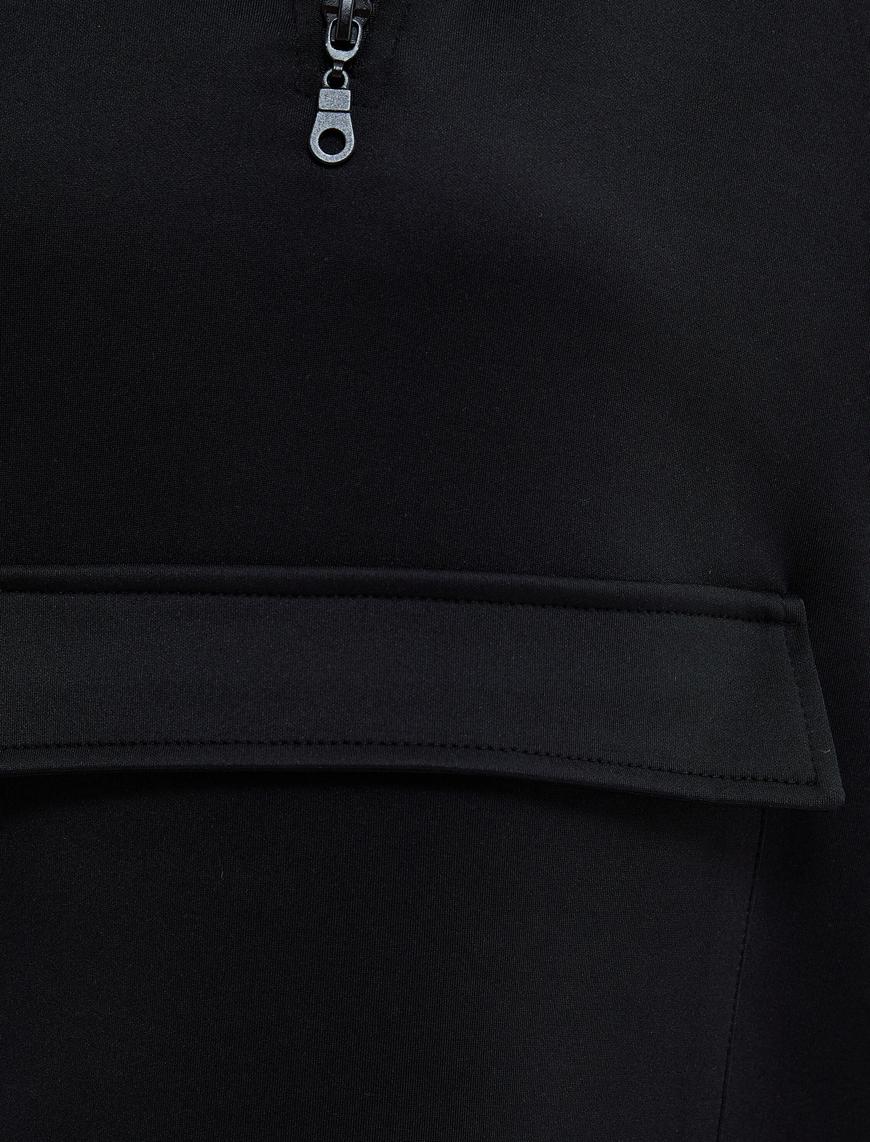   Kapşonlu Yarım Fermuarlı Sweatshirt Bol Kalıp Önde Kapaklı Cep Detaylı