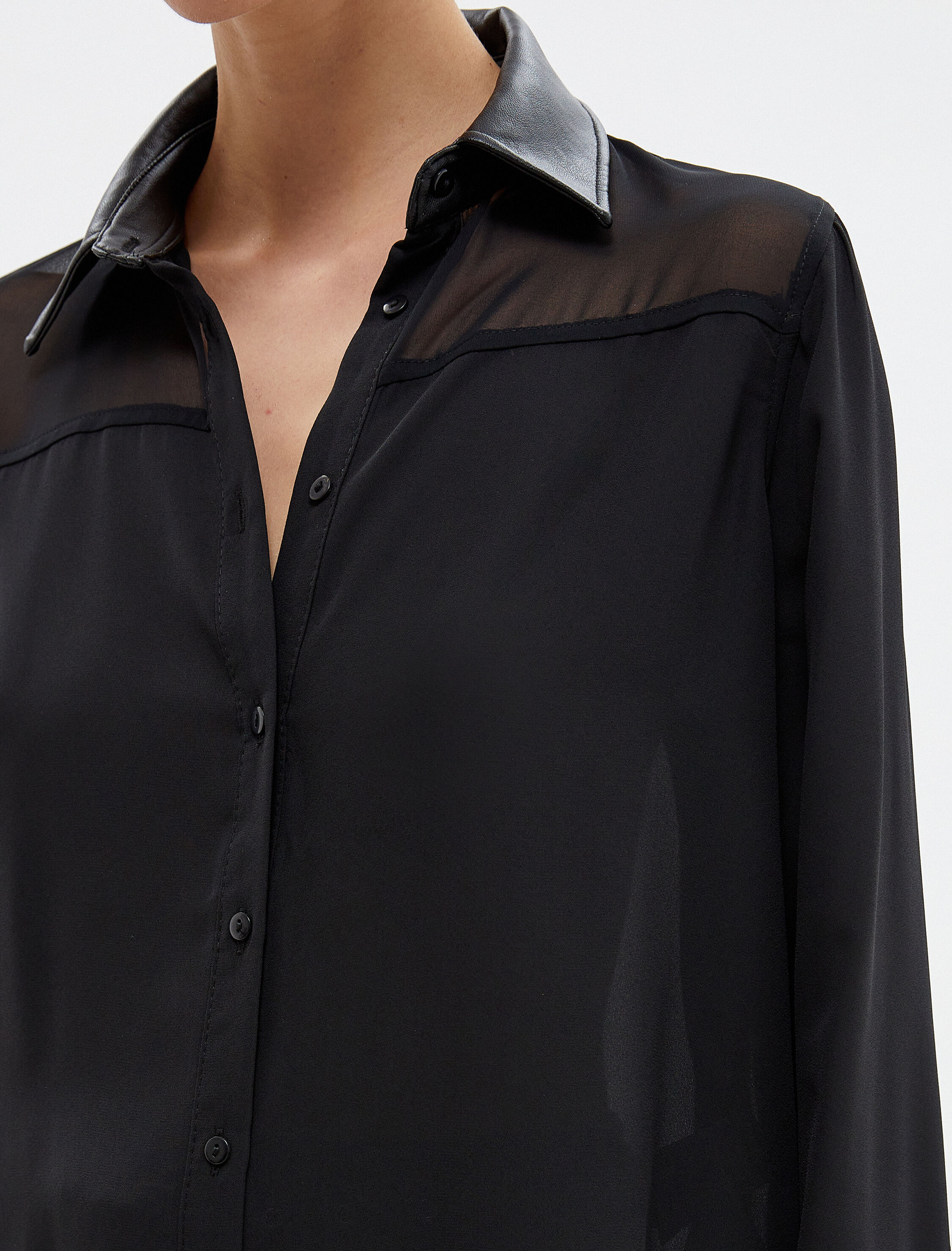   Şifon Gömlek Suni Deri Yaka Tül Detaylı Düğmeli