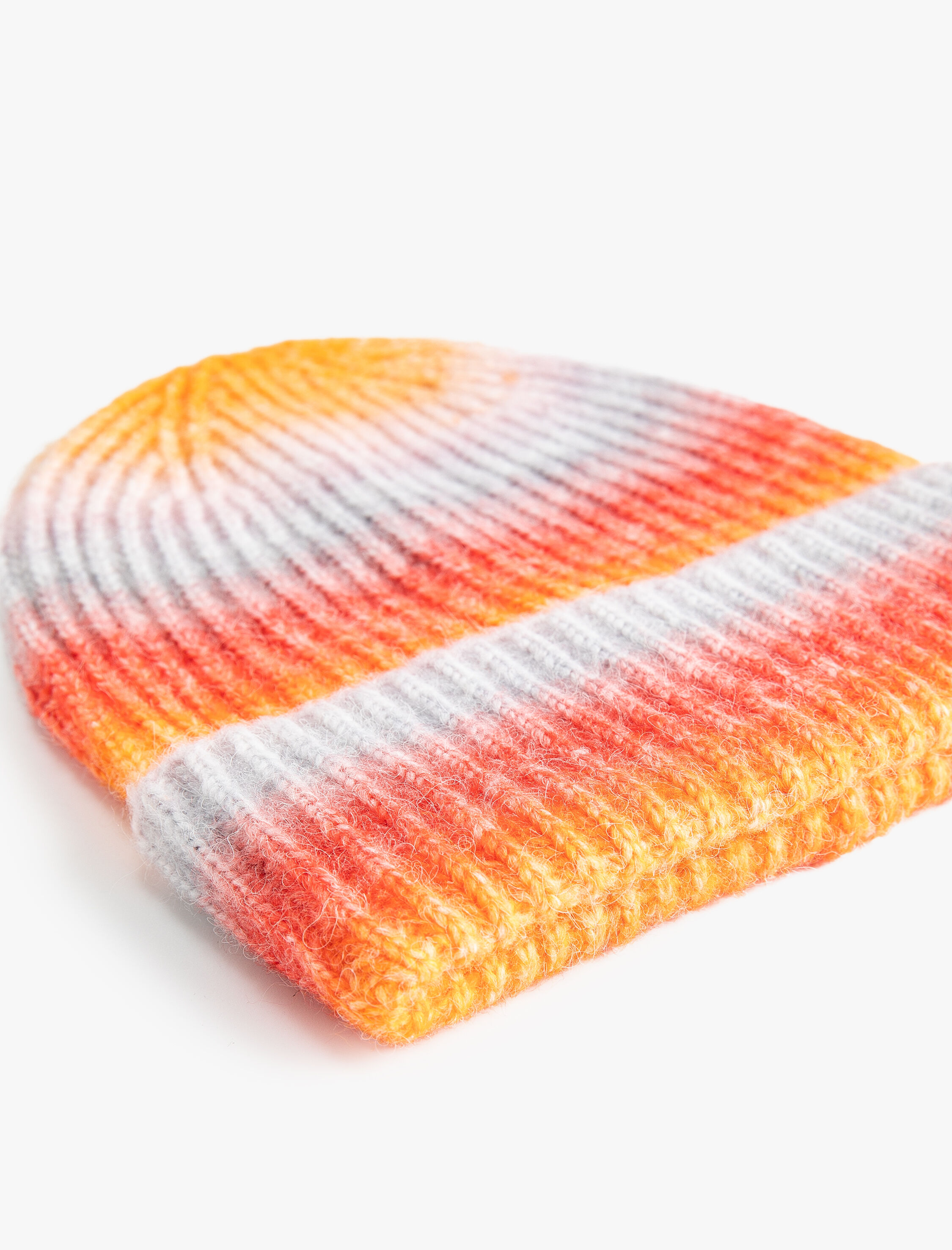  Kadın Lastikli Örgü Bere Kenarları Katlı