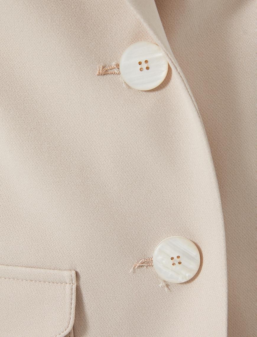   Blazer Ceket Düğmeli Ters Yaka Kapaklı Cep Detaylı