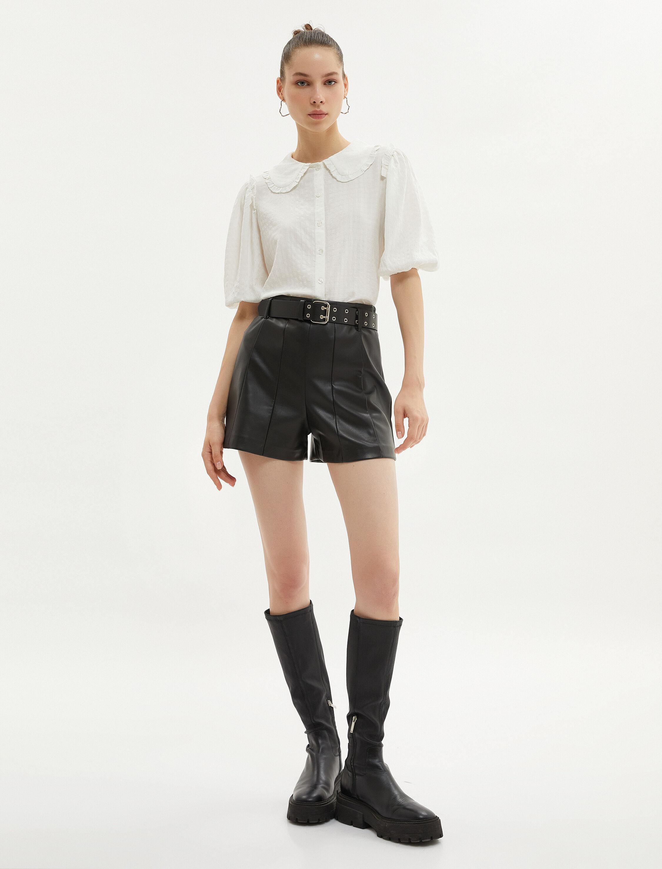   Kısa Balon Kol Gömlek Geniş Bebe Yaka Fırfırlı Dokulu