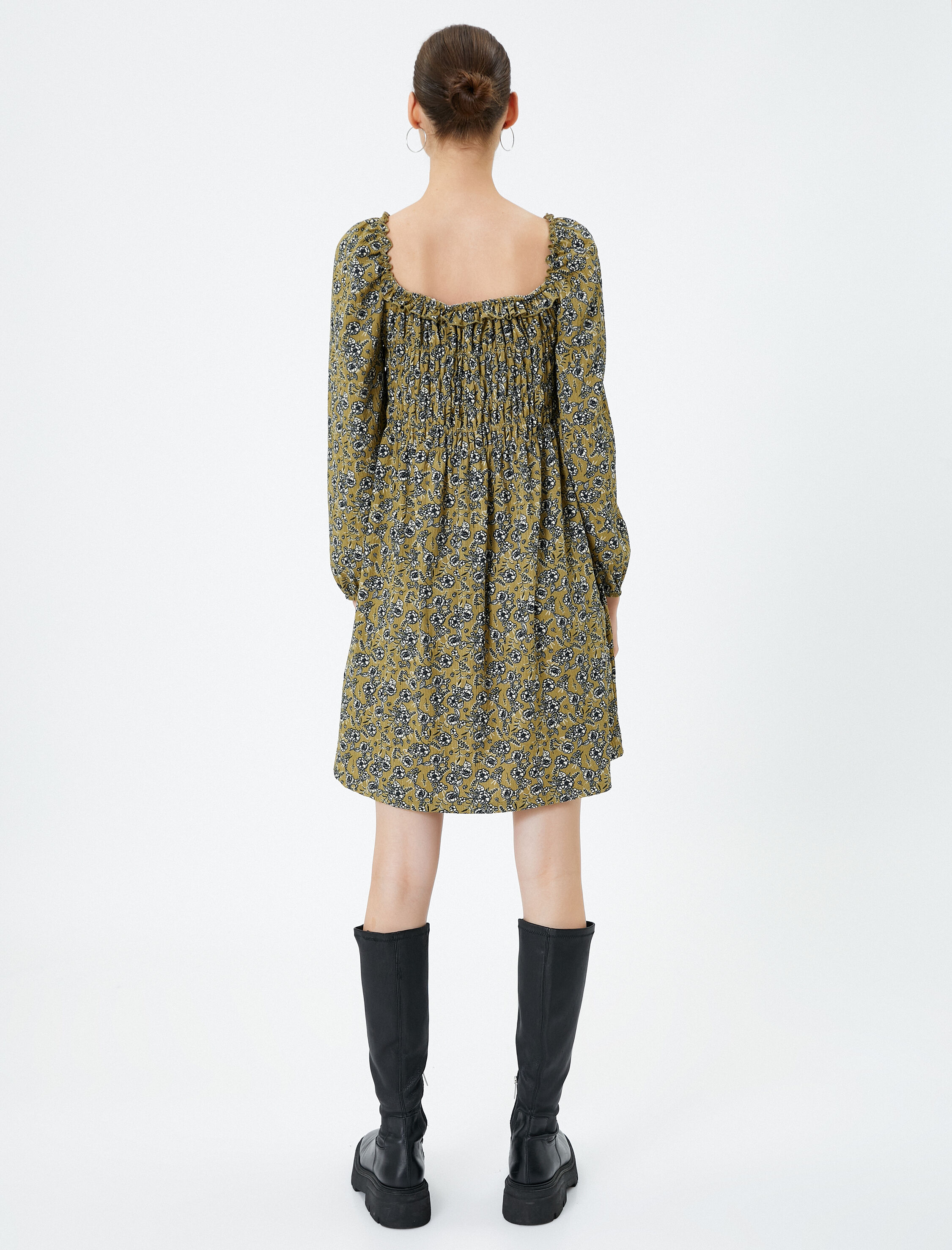   Çiçekli Mini Kışlık Elbise Kare Yaka Uzun Kollu Gipe Detaylı Bürümcük