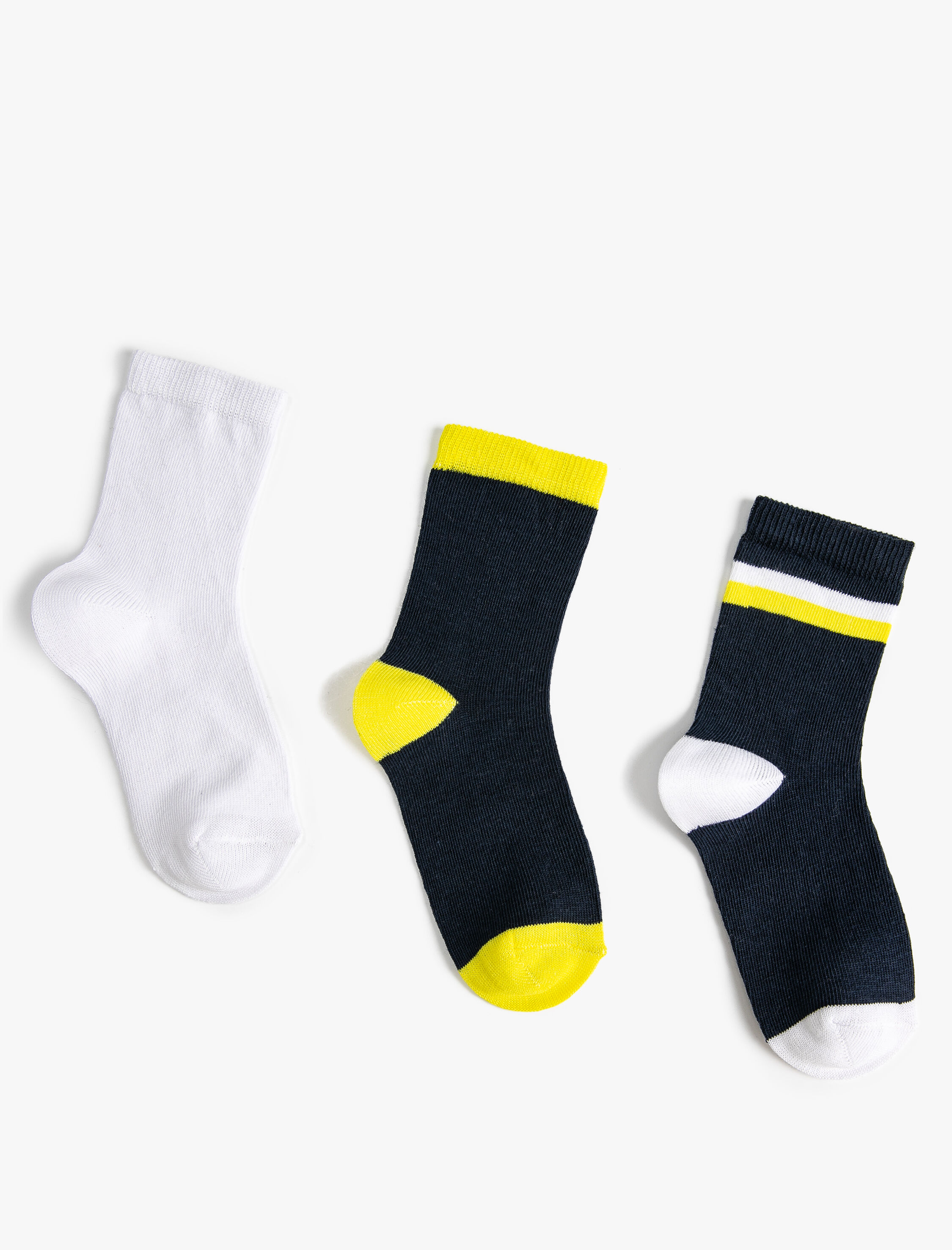  Erkek Çocuk 3'lü Renkli Desenli Çorap Seti