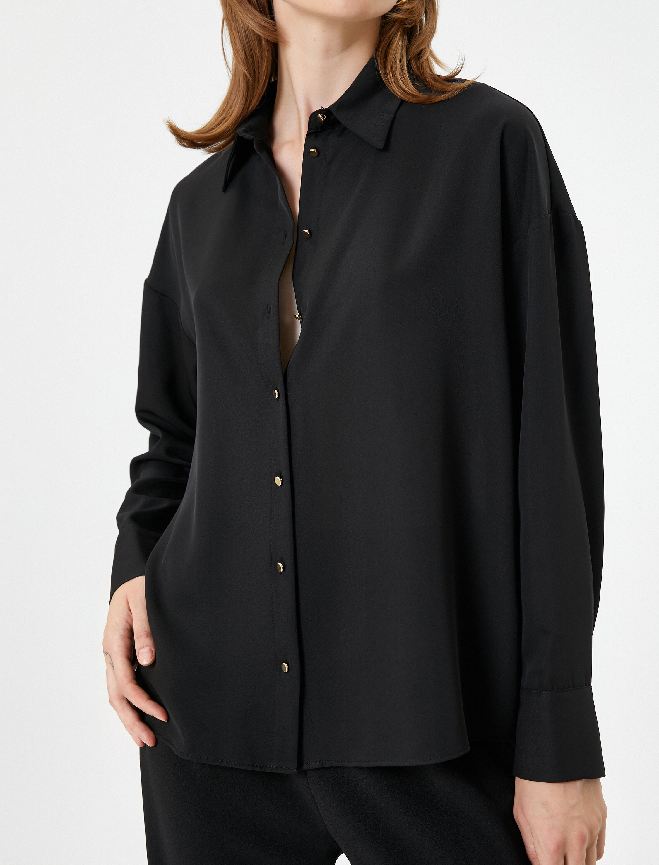   Uzun Kollu Gömlek Düğmeli Klasik Yaka