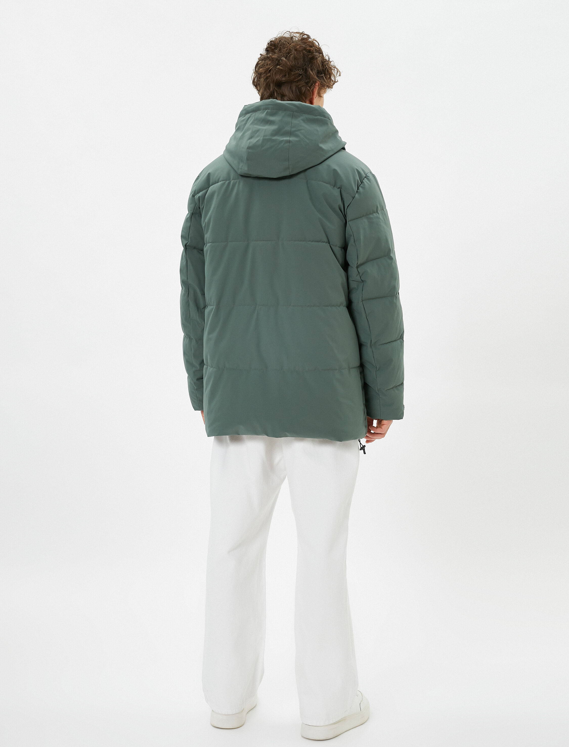   Şişme Mont Kapşonlu Fermuarlı Cep Detaylı Çıtçıt Düğmeli