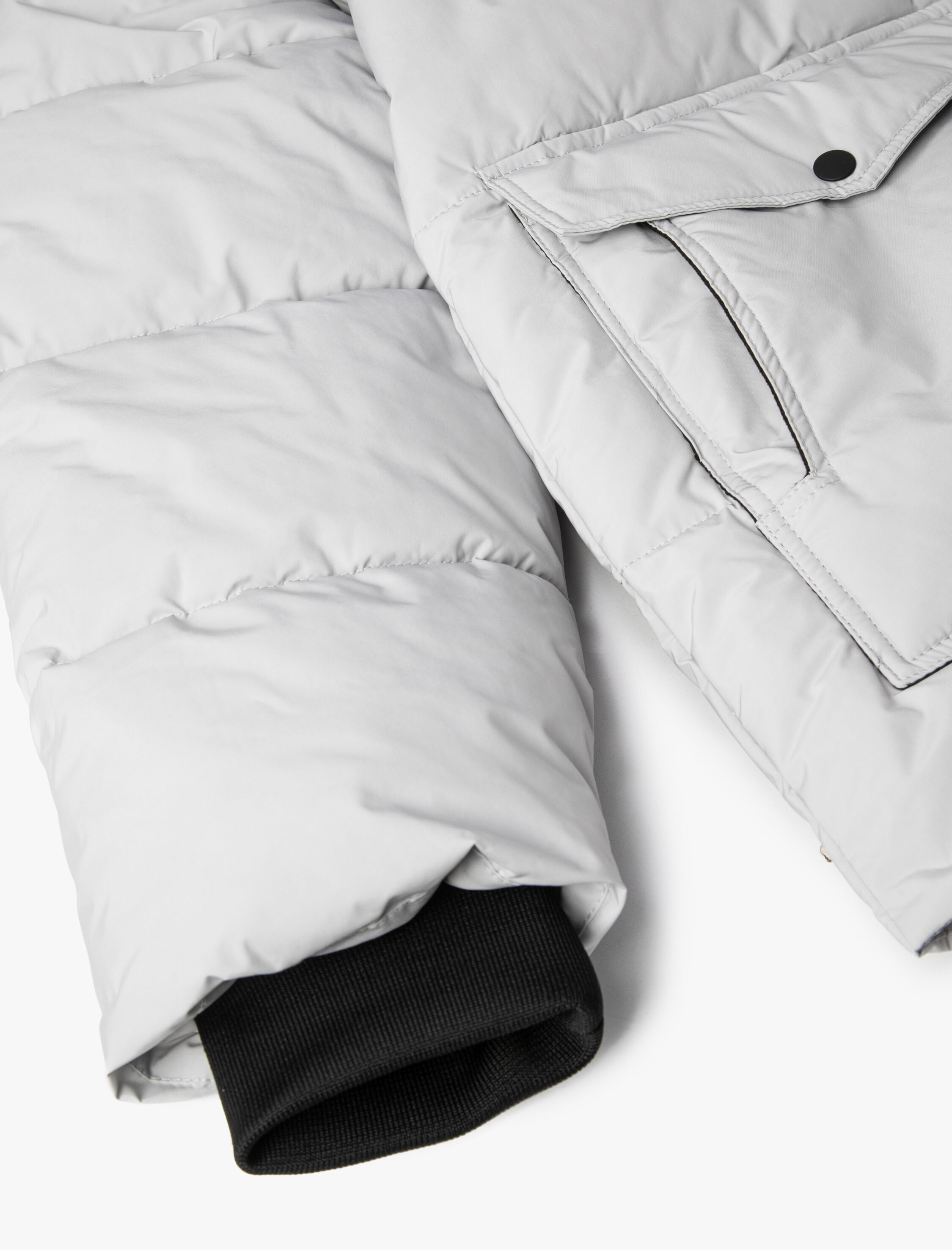   Şişme Mont Kapşonlu Baskı Detaylı Çift Cepli Fermuarlı