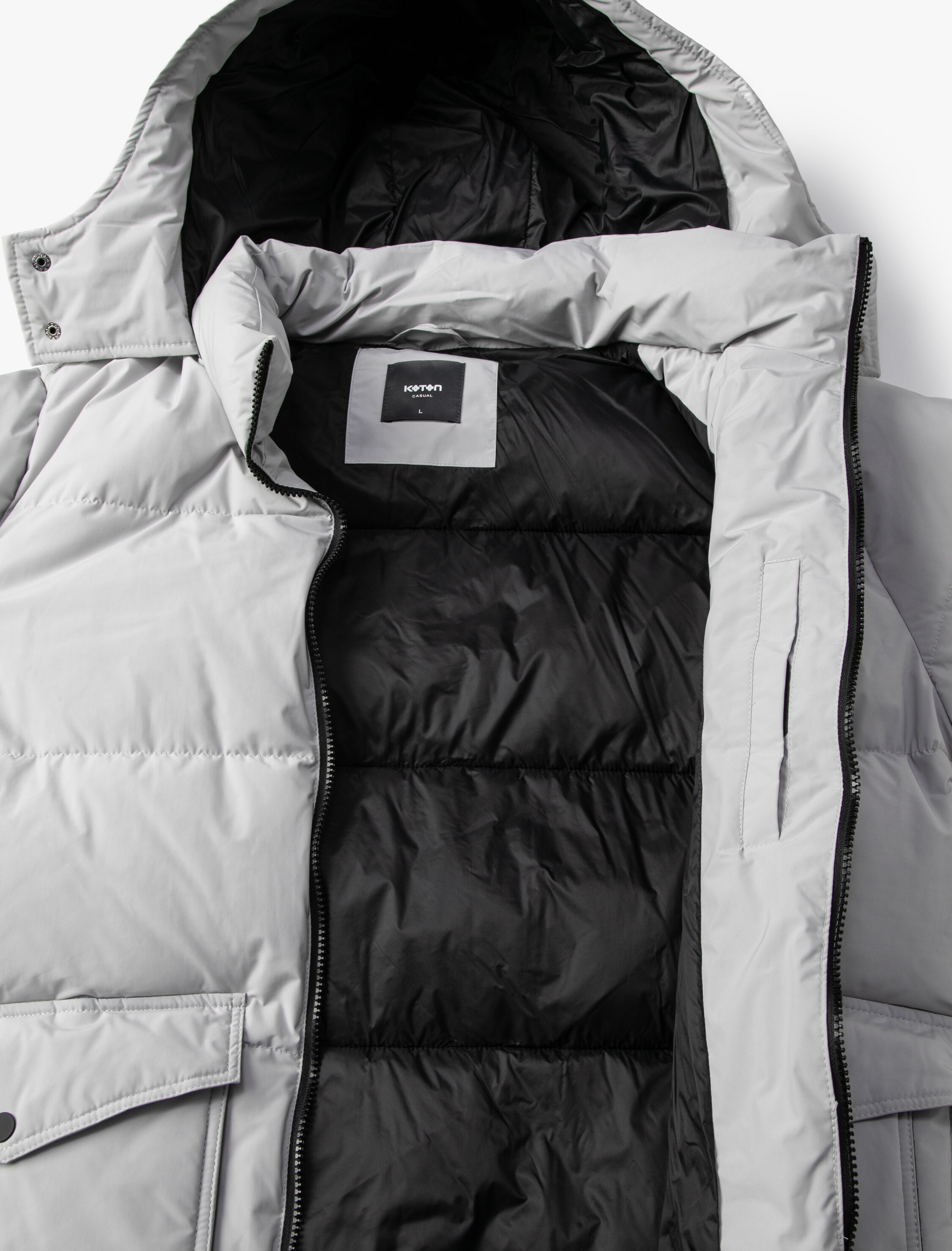   Şişme Mont Kapşonlu Baskı Detaylı Çift Cepli Fermuarlı