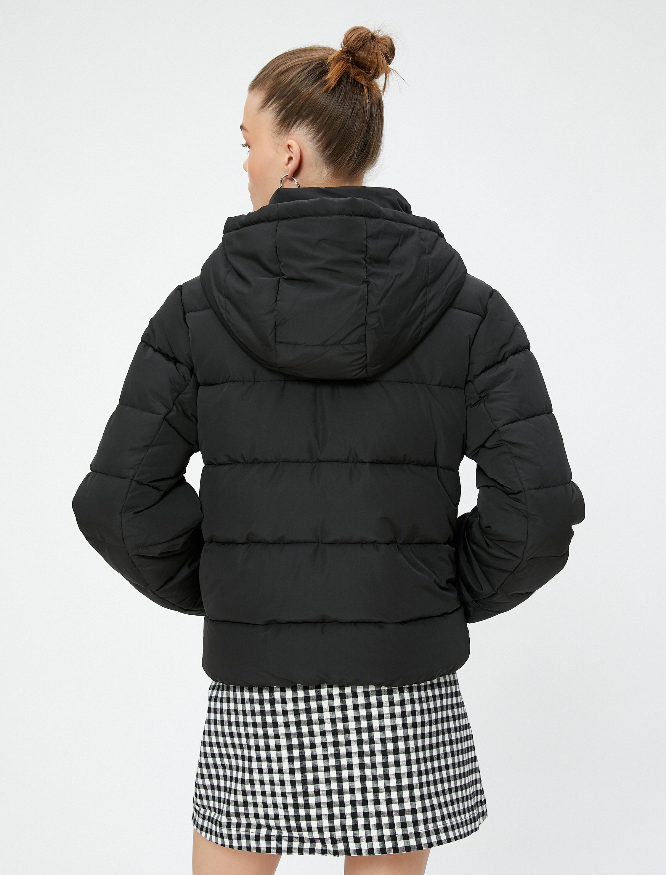   Şişme Mont Kapitone Kapüşonlu Fermuarlı Dik Yaka Cepli