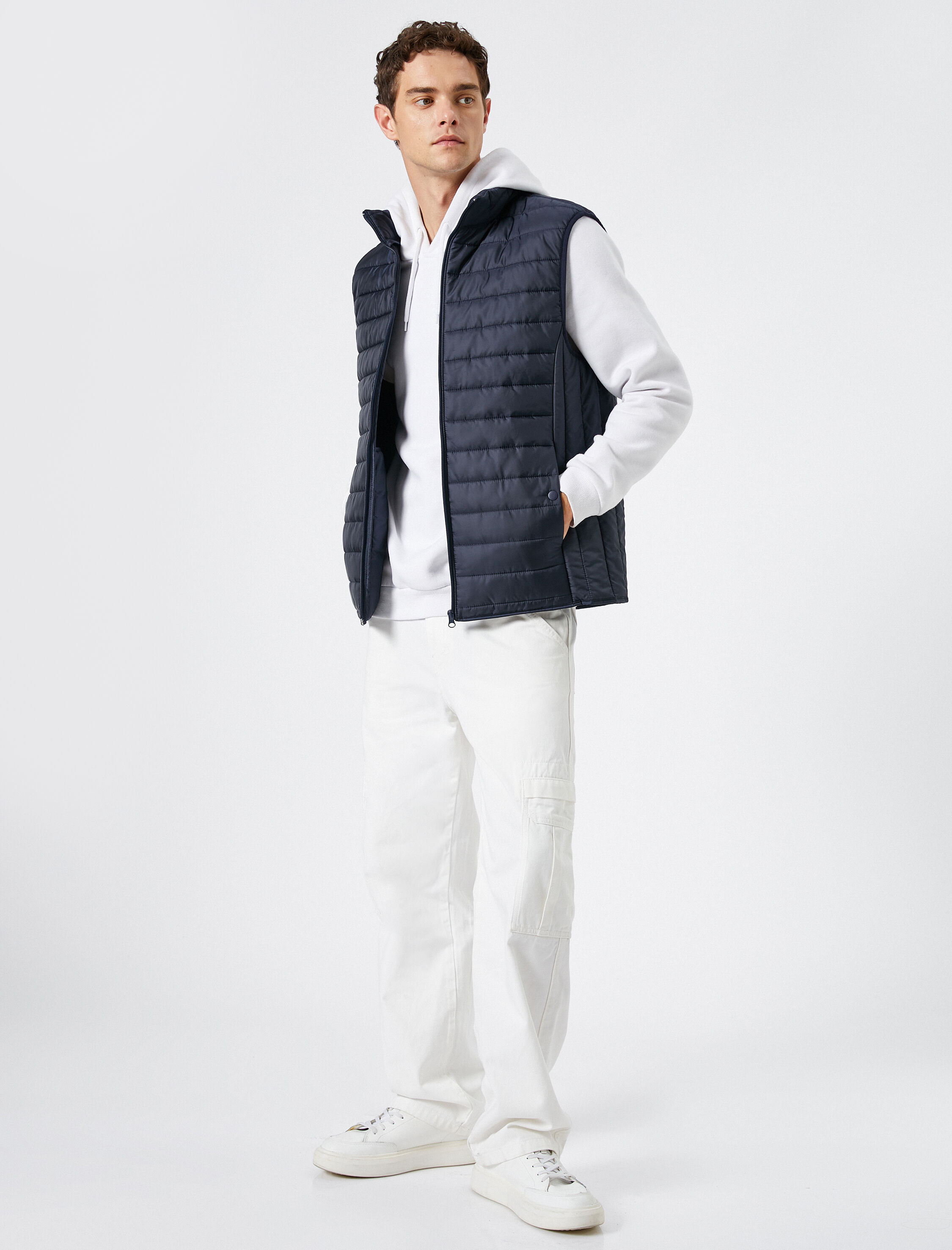   Şişme Yelek Dik Yaka Cep Detaylı Fermuarlı