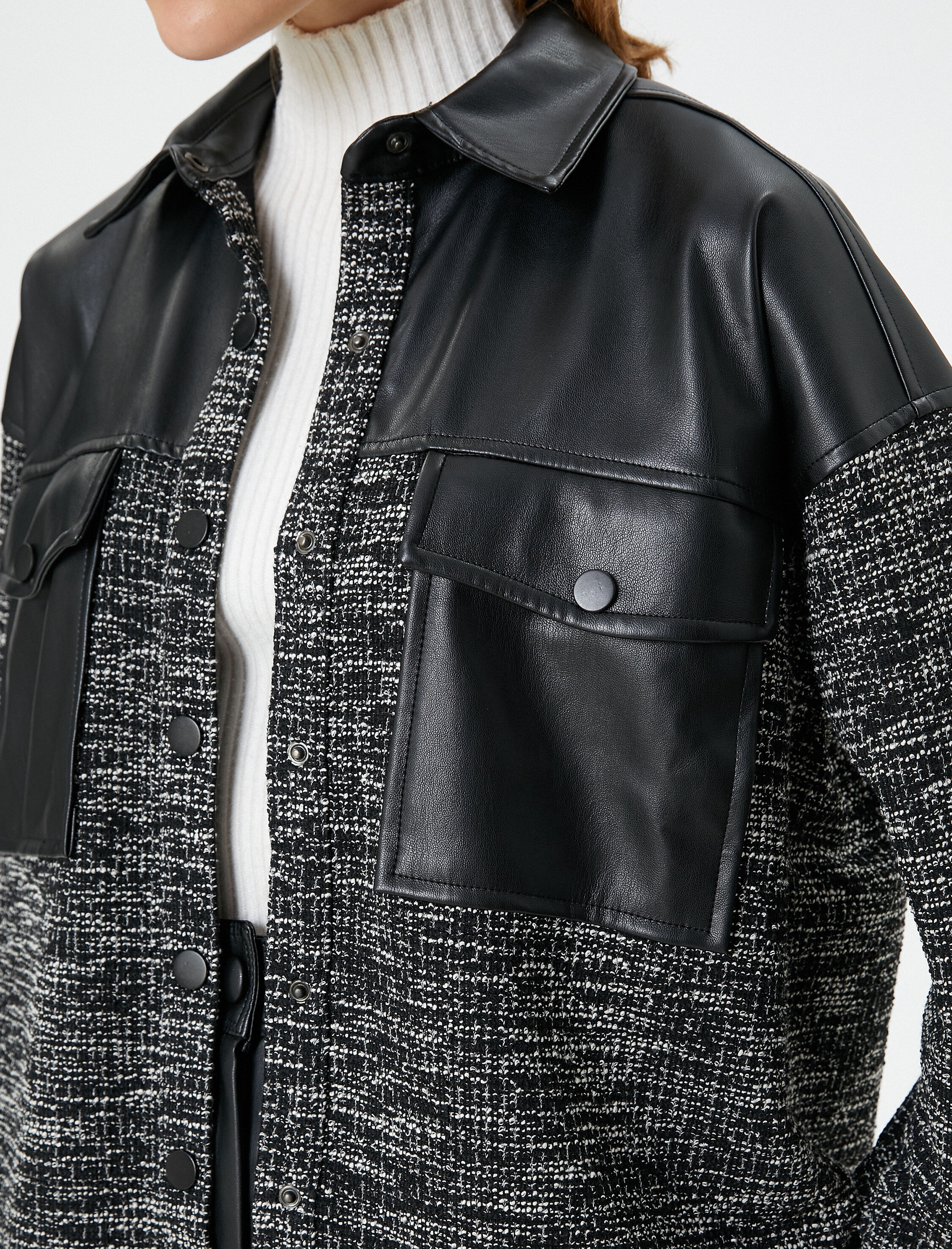   Oversize Tüvit Ceket Suni Deri Detaylı Kapaklı Cepli