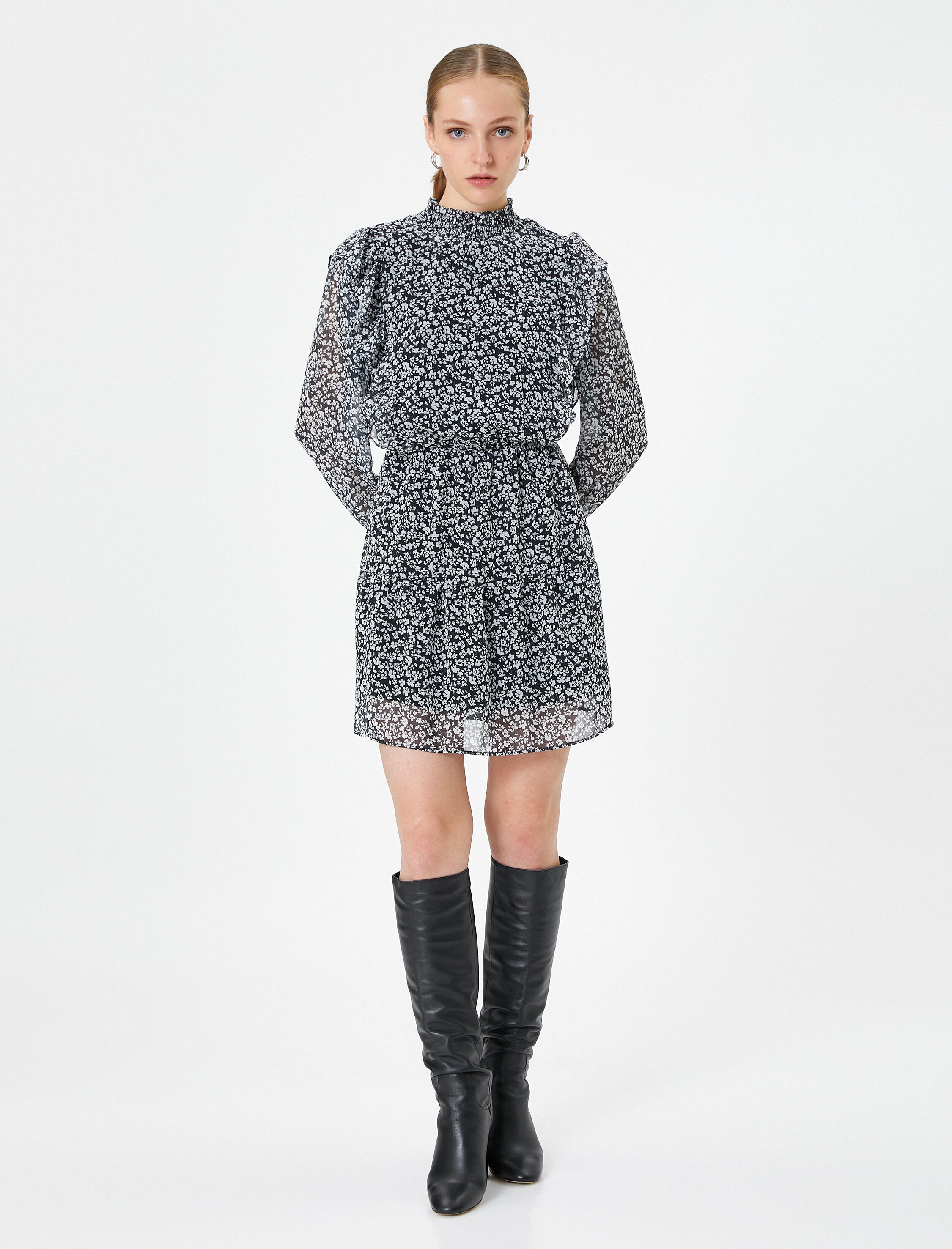   Çiçekli Şifon Elbise Fırfırlı Dik Yaka Balon Kollu