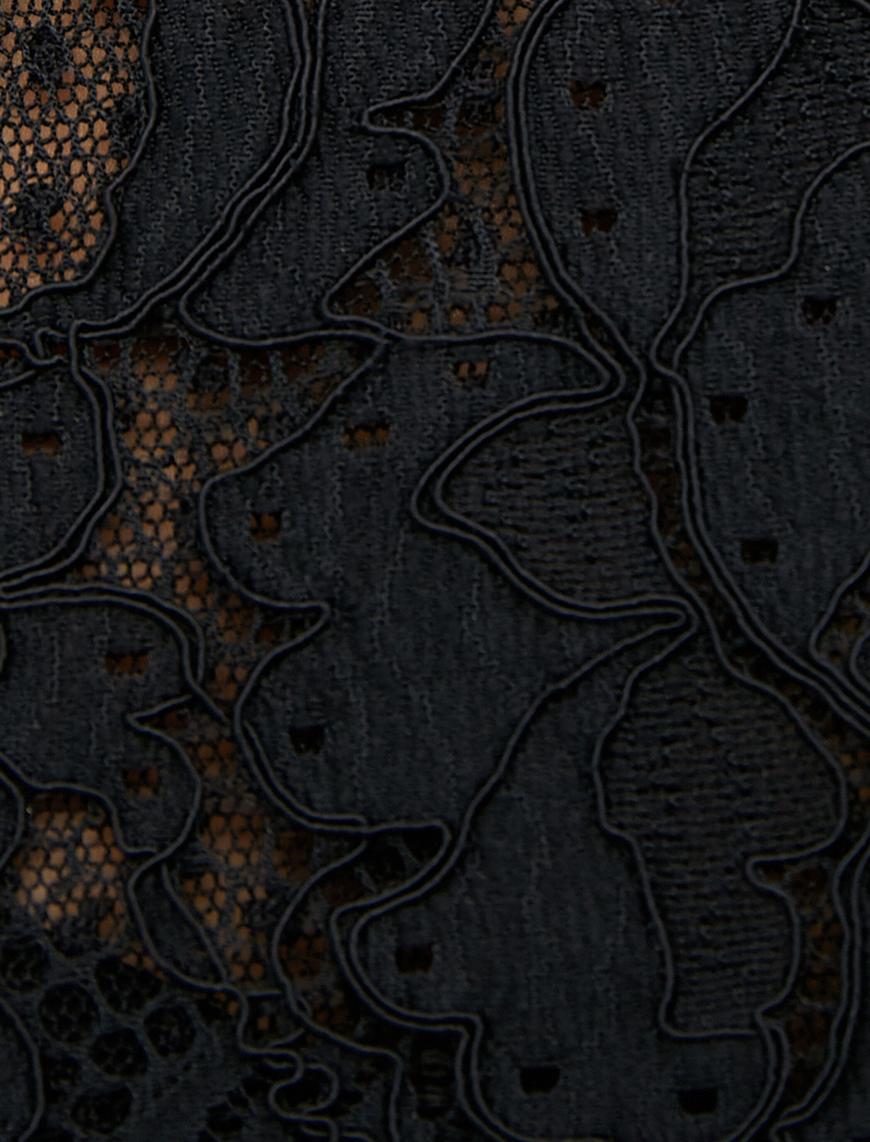   Melis Ağazat X Koton - Dik Yaka Dantelli Transparan Bluz