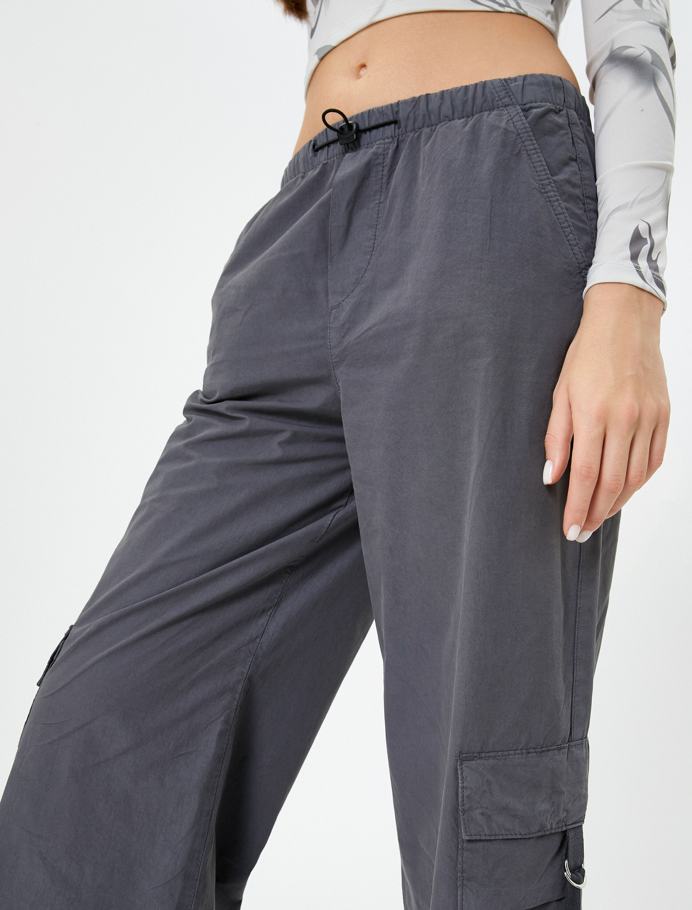   Paraşüt Pantolon Oversize Kısa Paça Stoperli Cepli Pamuklu