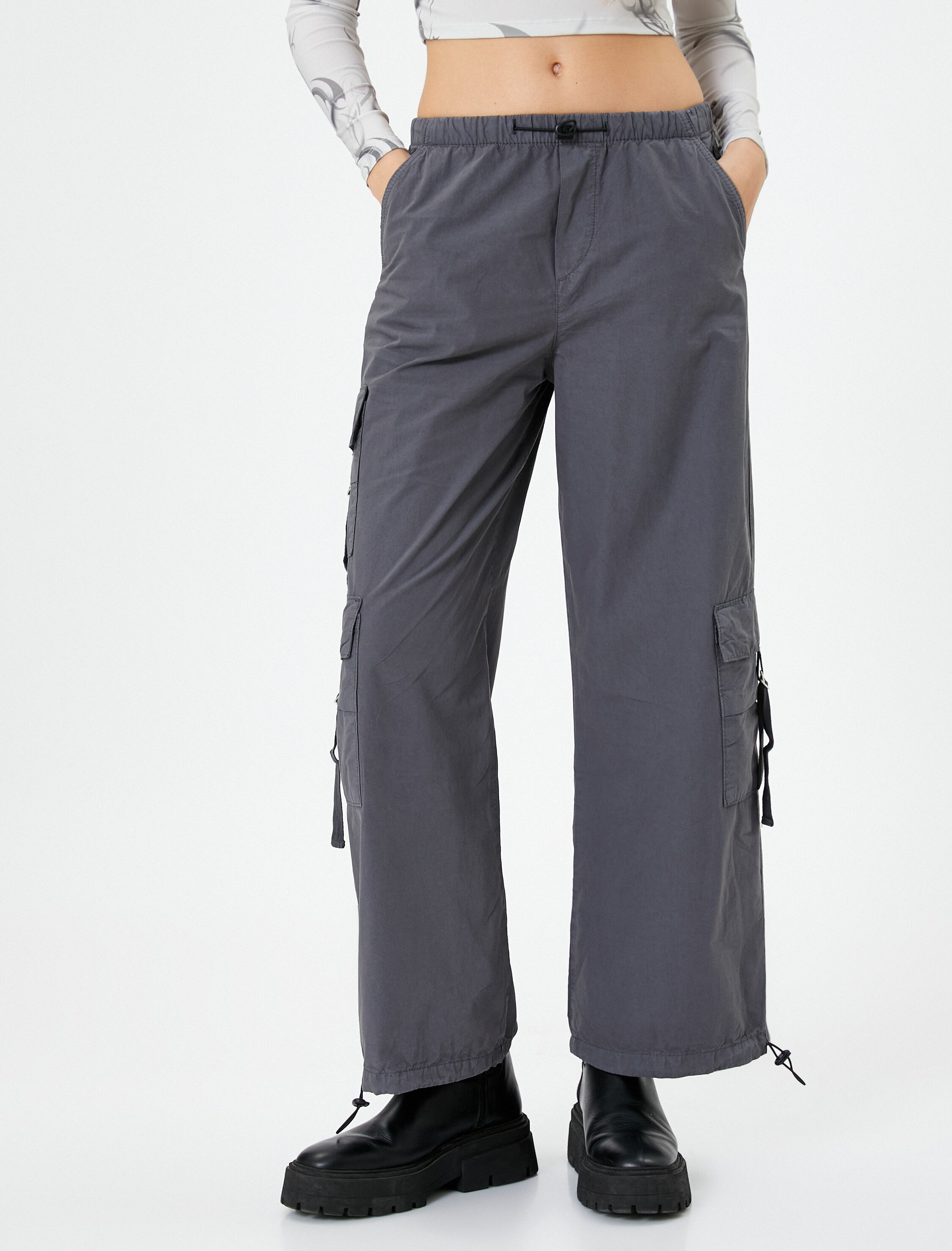   Paraşüt Pantolon Oversize Kısa Paça Stoperli Cepli Pamuklu