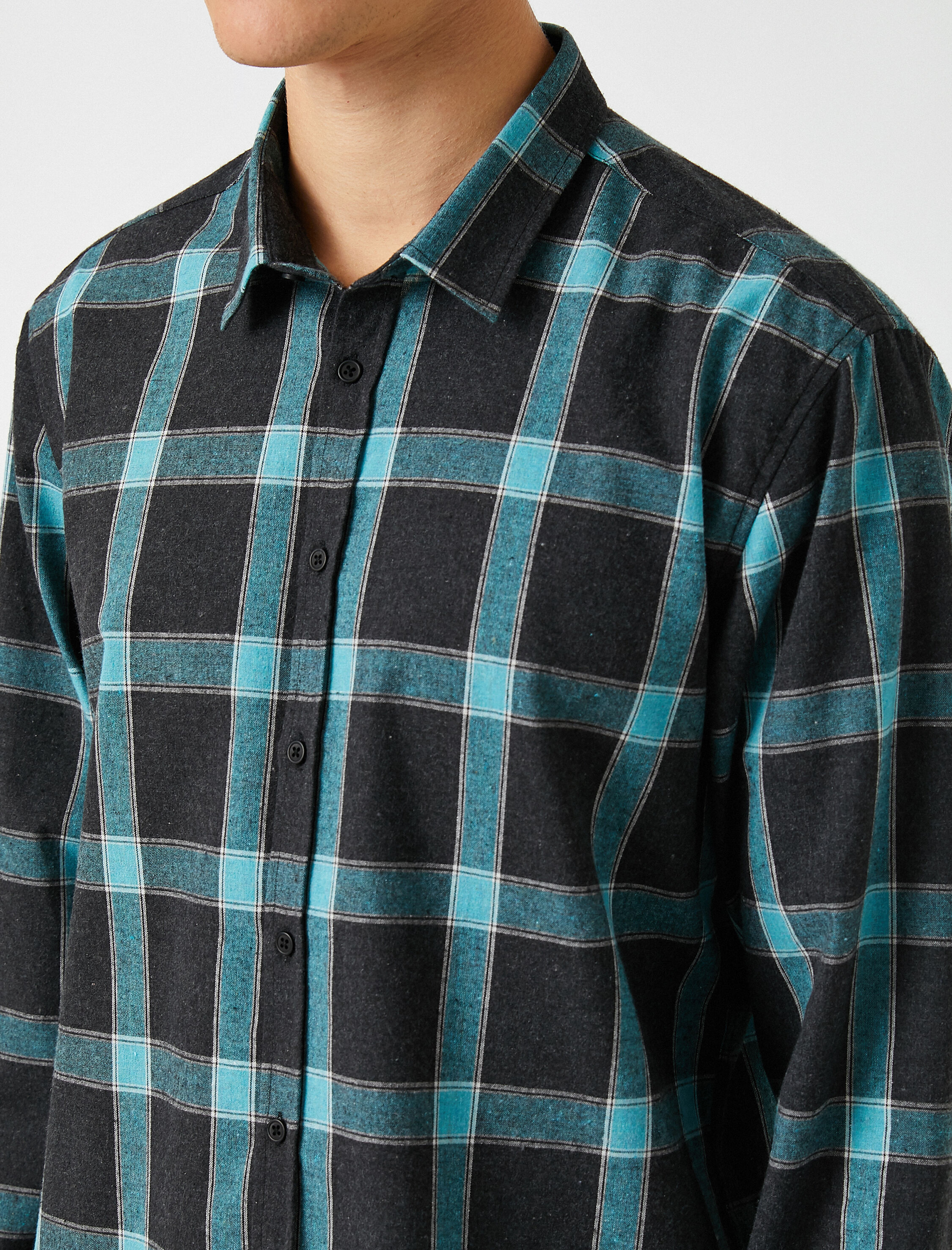   Ekoseli Klasik Yaka Uzun Kollu Gömlek