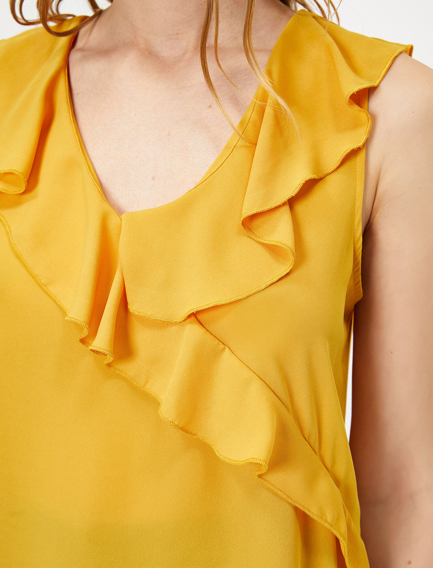   Fırfır Detaylı Bluz