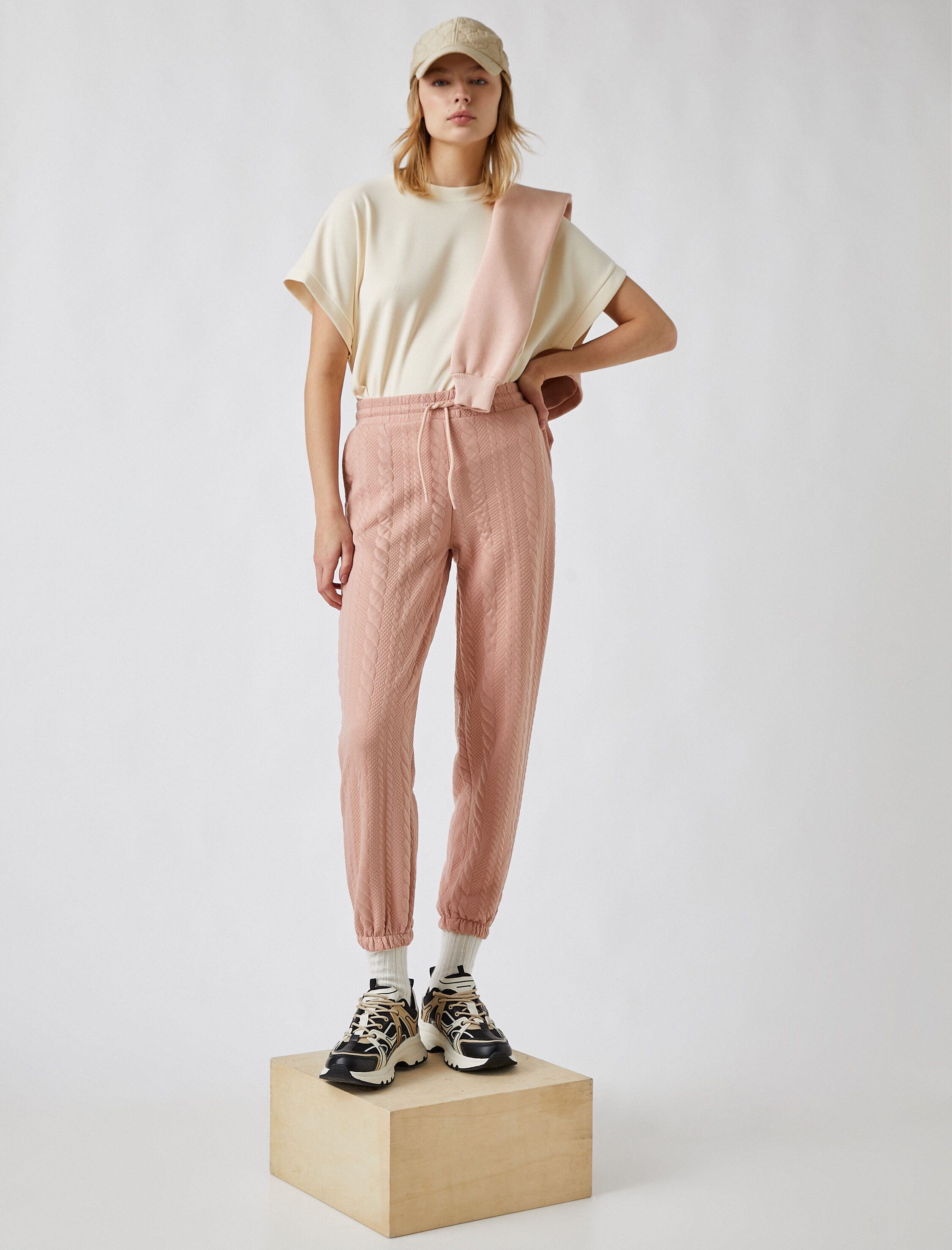   Örgü Desenli Belden Bağlamalı Jogger Eşofman Altı