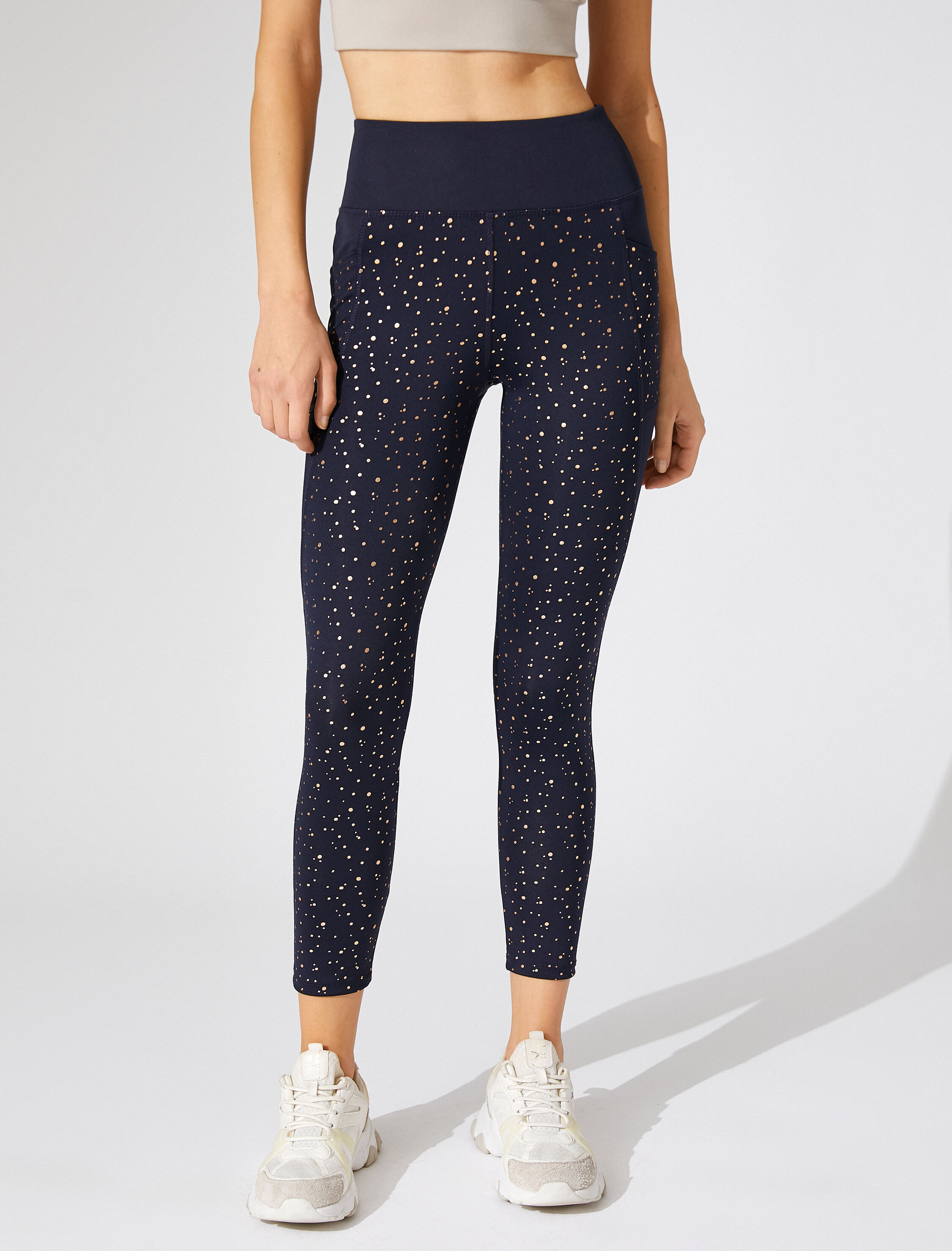   Puantiyeli Spor Tayt