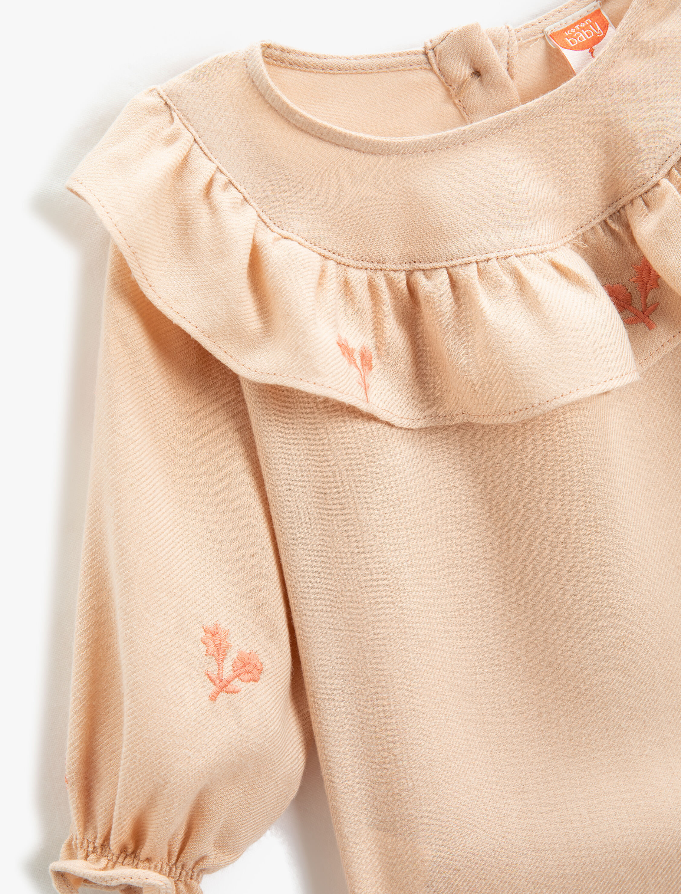 Kız Bebek Fırfırlı Yuvarlak Yaka Bluz Çiçek İşlemeli Uzun Kollu Manşetleri Lastikli