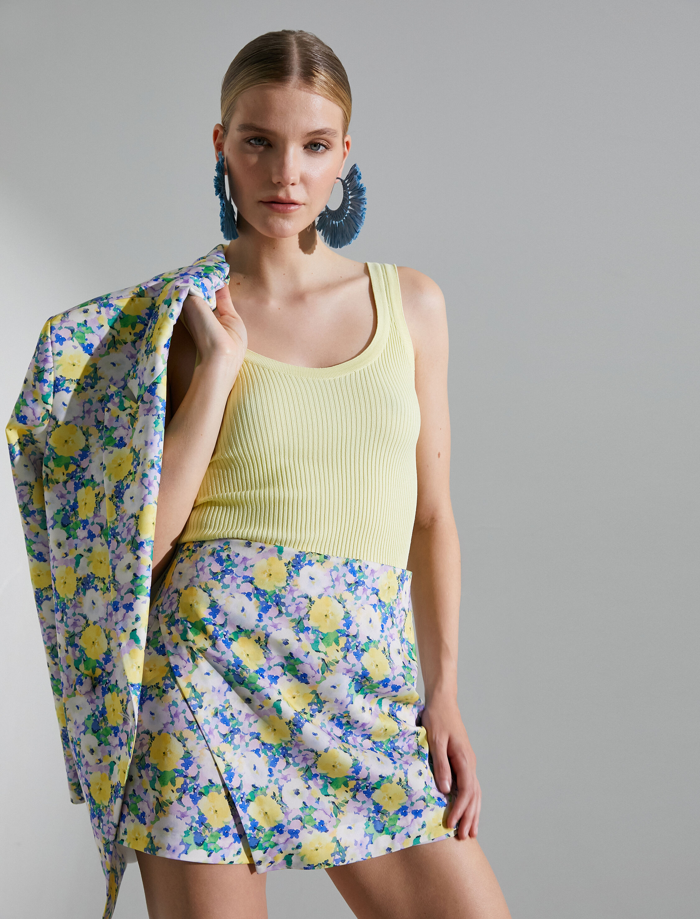   Melis Ağazat X Koton - Çiçekli Mini Şort Etek