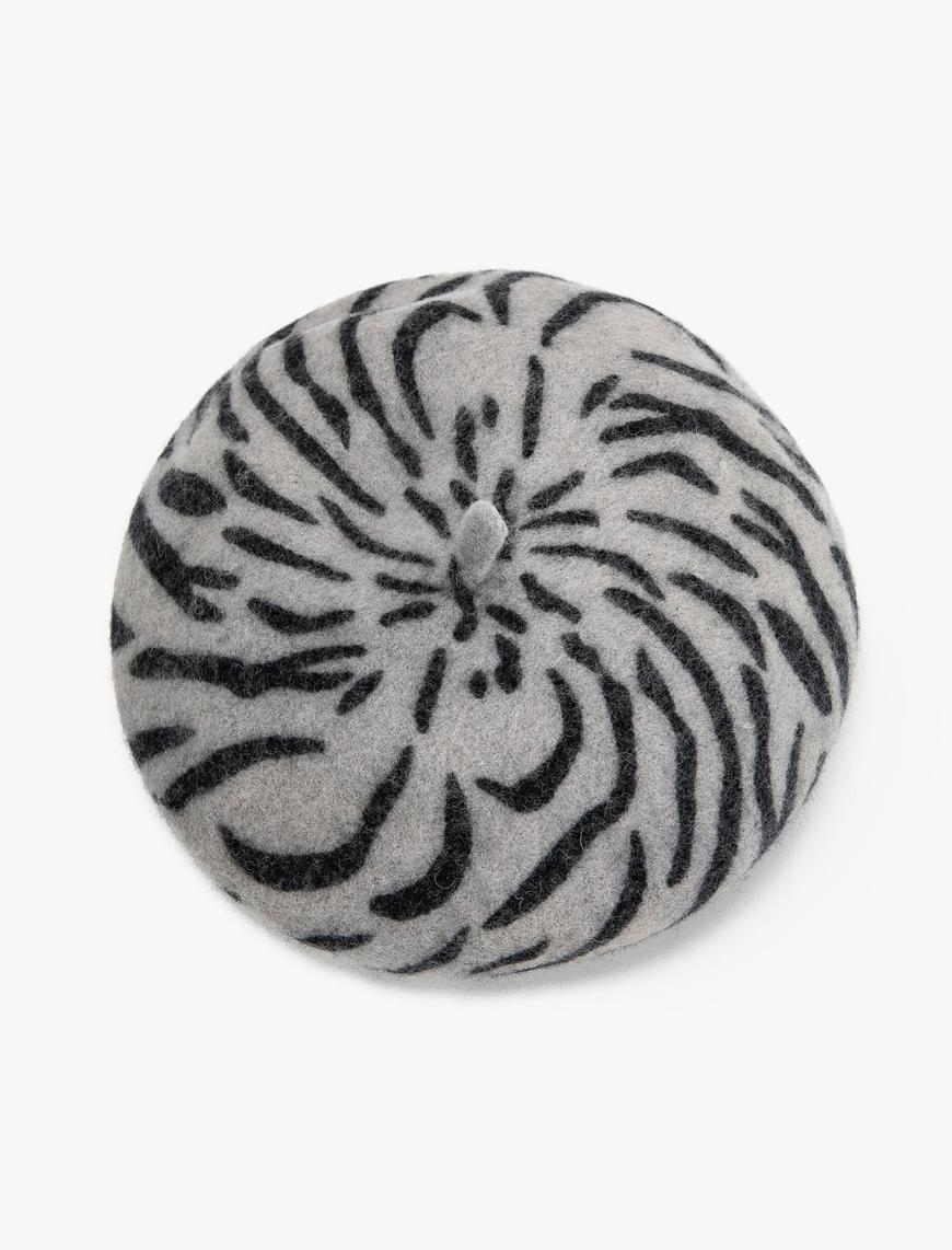  Kadın Ressam Yünlü Şapka Yumuşak Dokulu Zebra Desenli