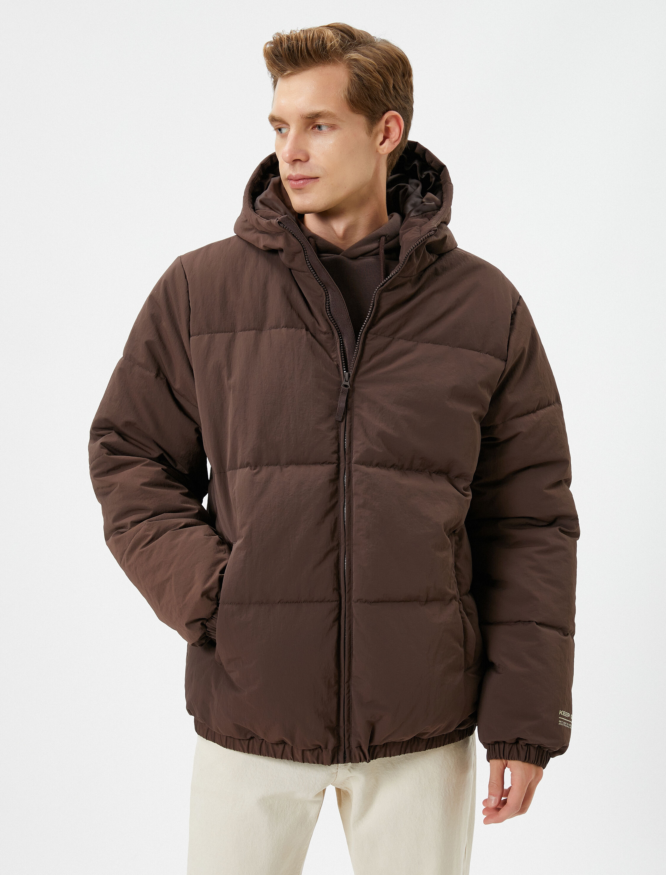   Şişme Mont Kapşonlu Cep Detaylı Fermuarlı