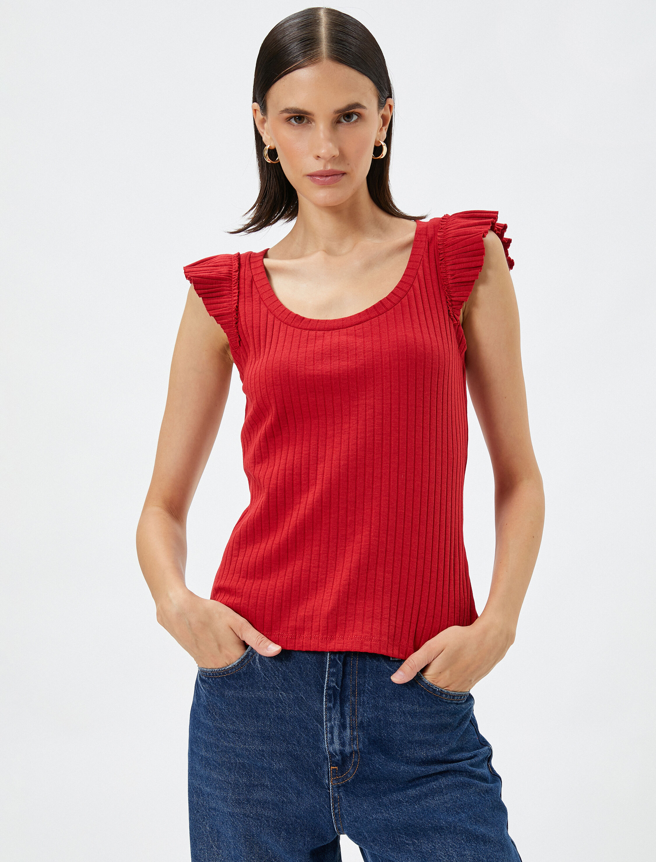   Fitilli Atlet U Yaka Kolları Fırfır Detaylı