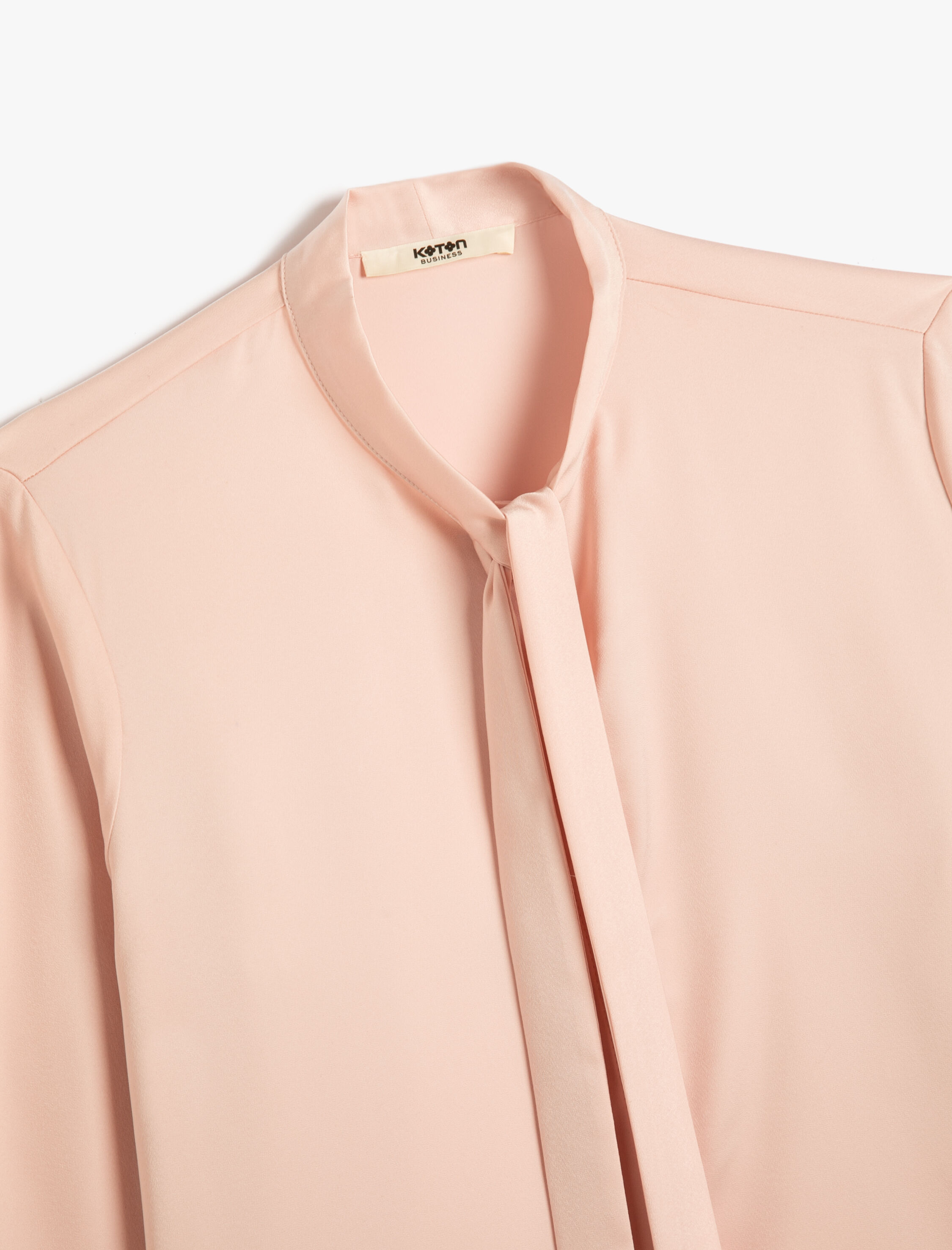   Uzun Kollu Gömlek Fular Yaka Basic